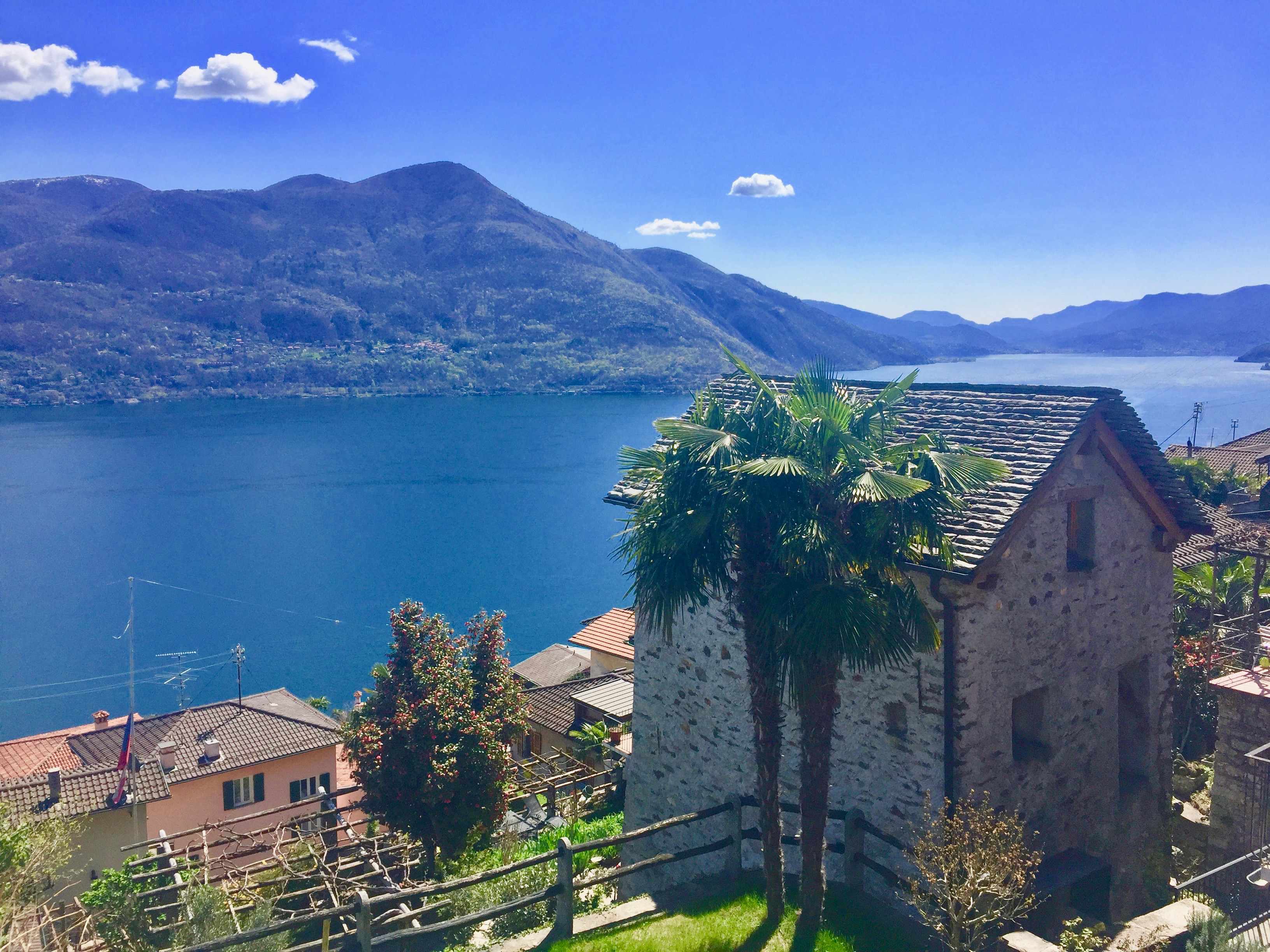Rustico with 180° lake view