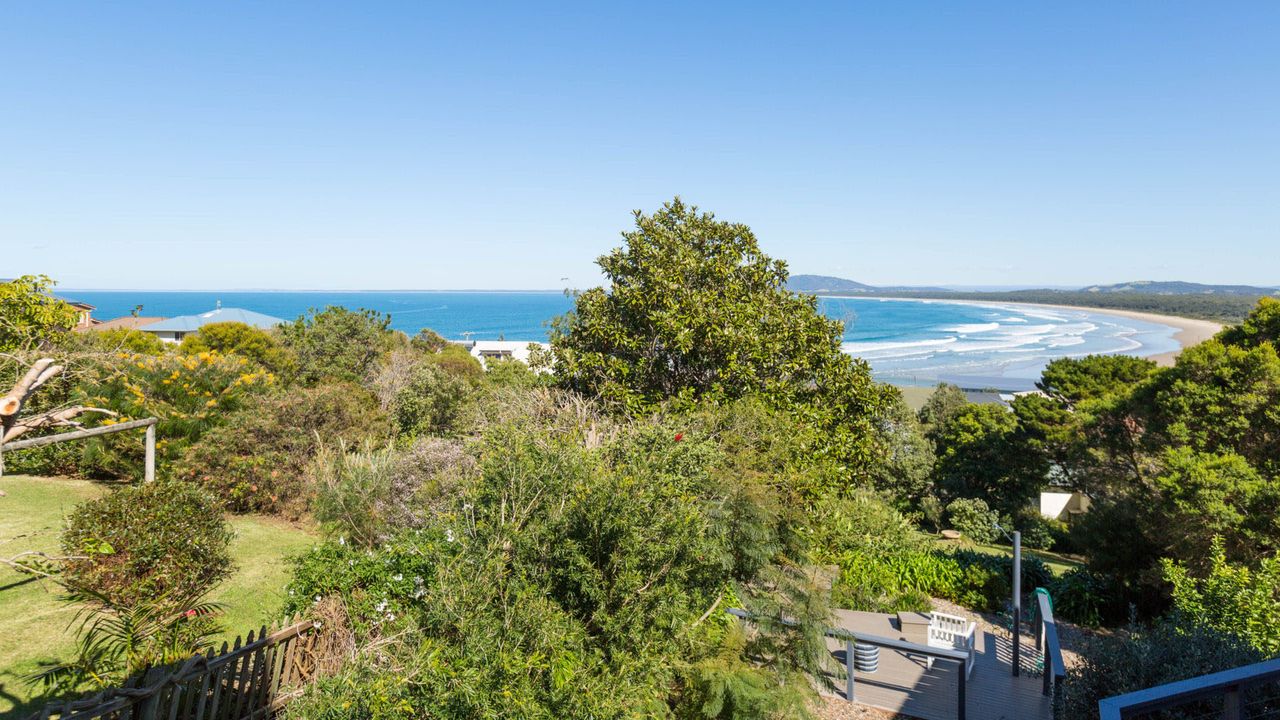 THE LOOKOUT AT GERROA Houses for Rent in Gerroa, New South Wales