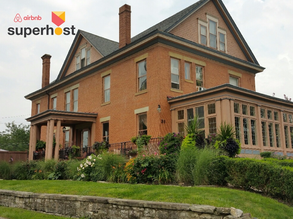 Private Loft Retreat • Sleeps 6 • Near Downtown in Near East, Columbus