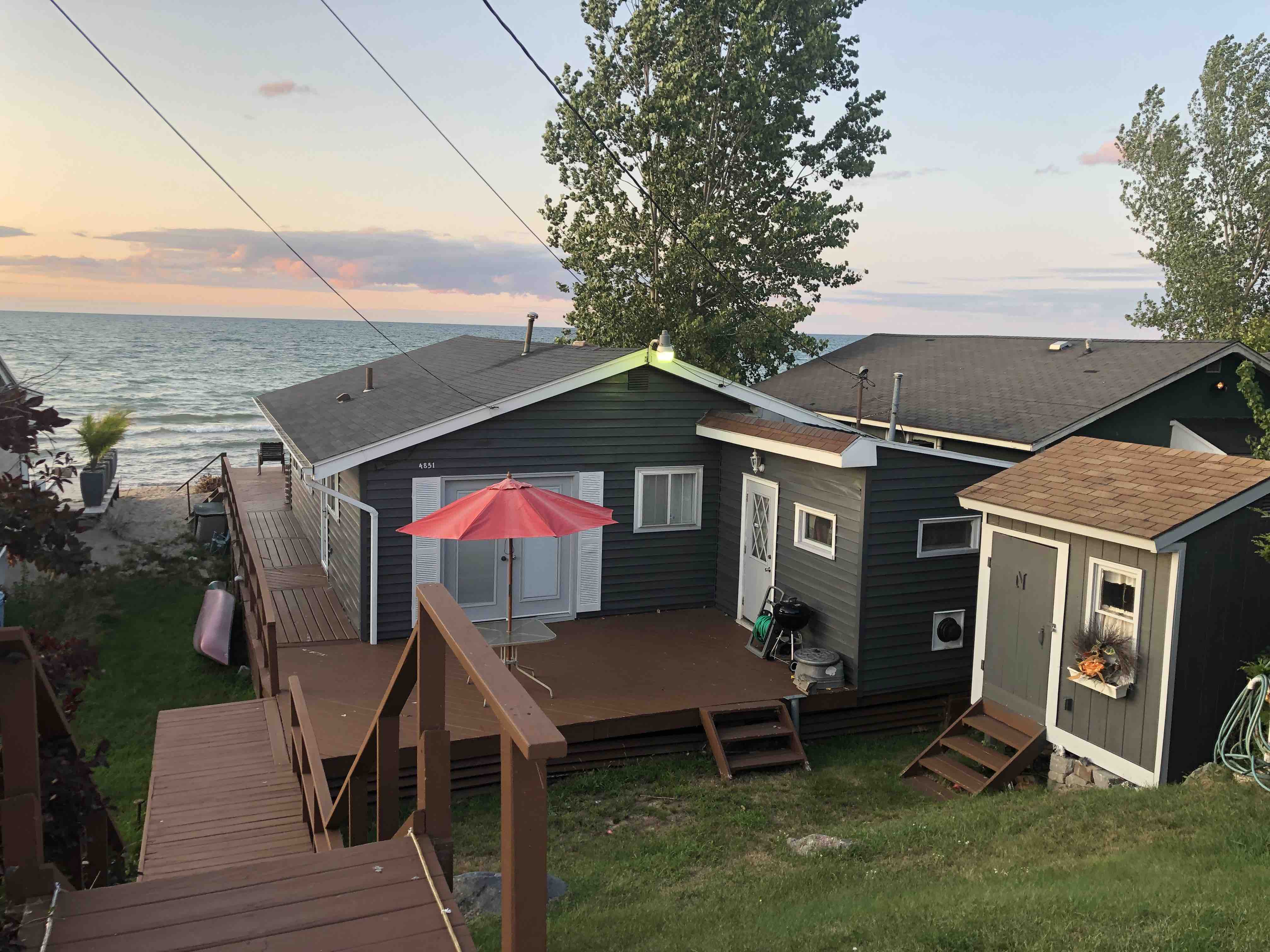 Beautiful Lake House Sea Breeze Irondequoit Cottages for Rent in