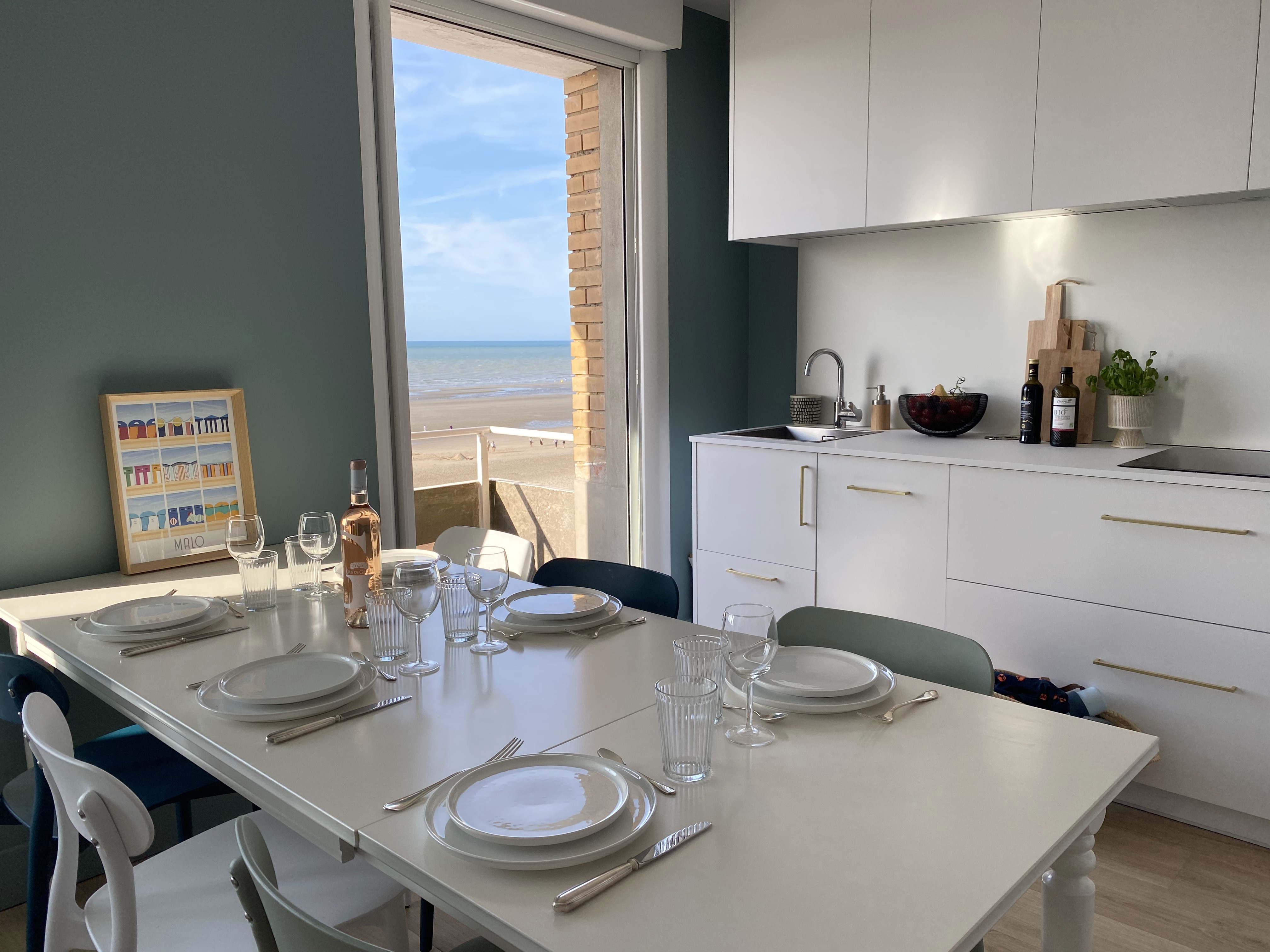Beachfront, 2 apartments, Malo-les-bains