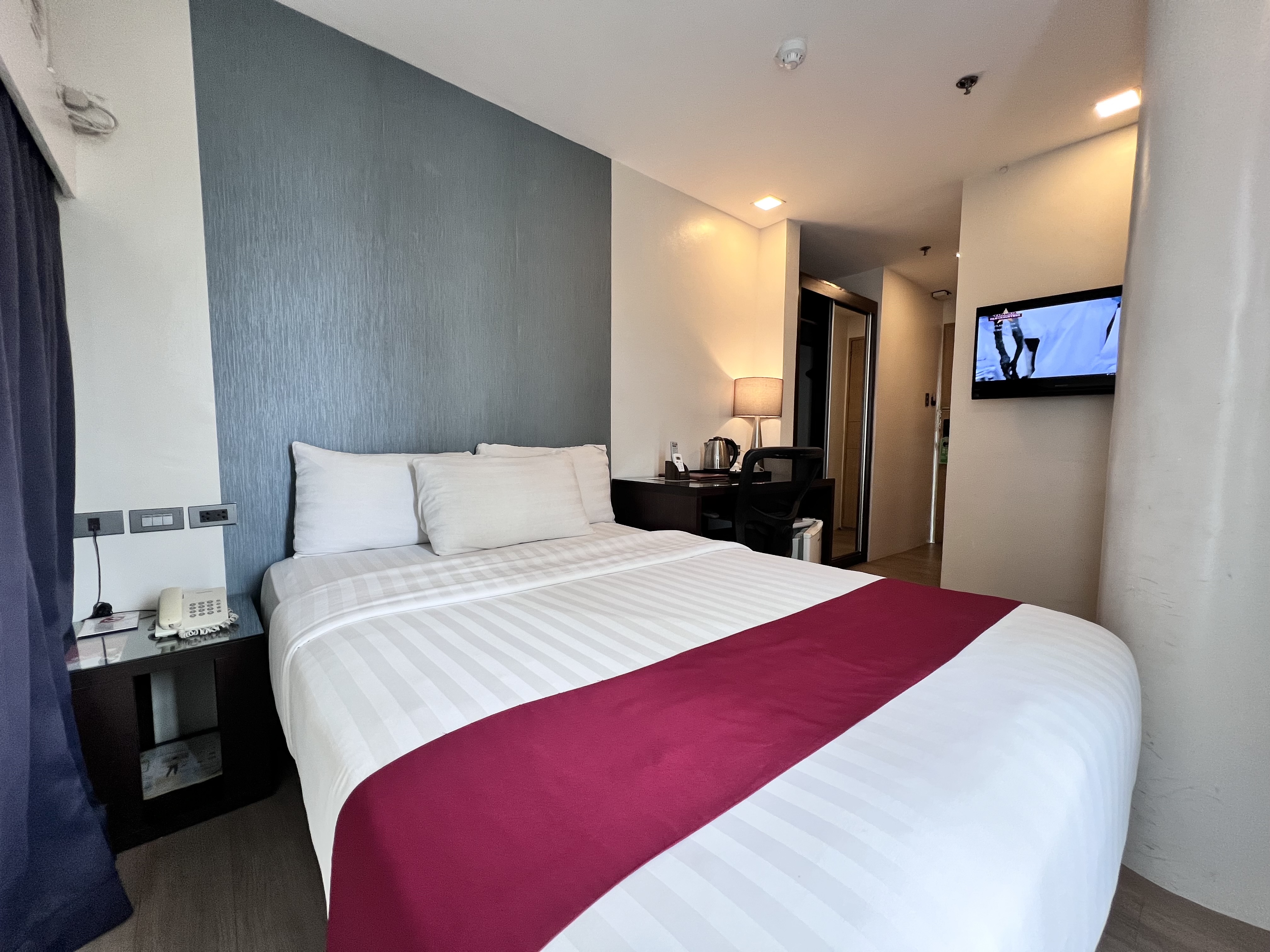 A home-staycation in Cebu City by Sarrosa