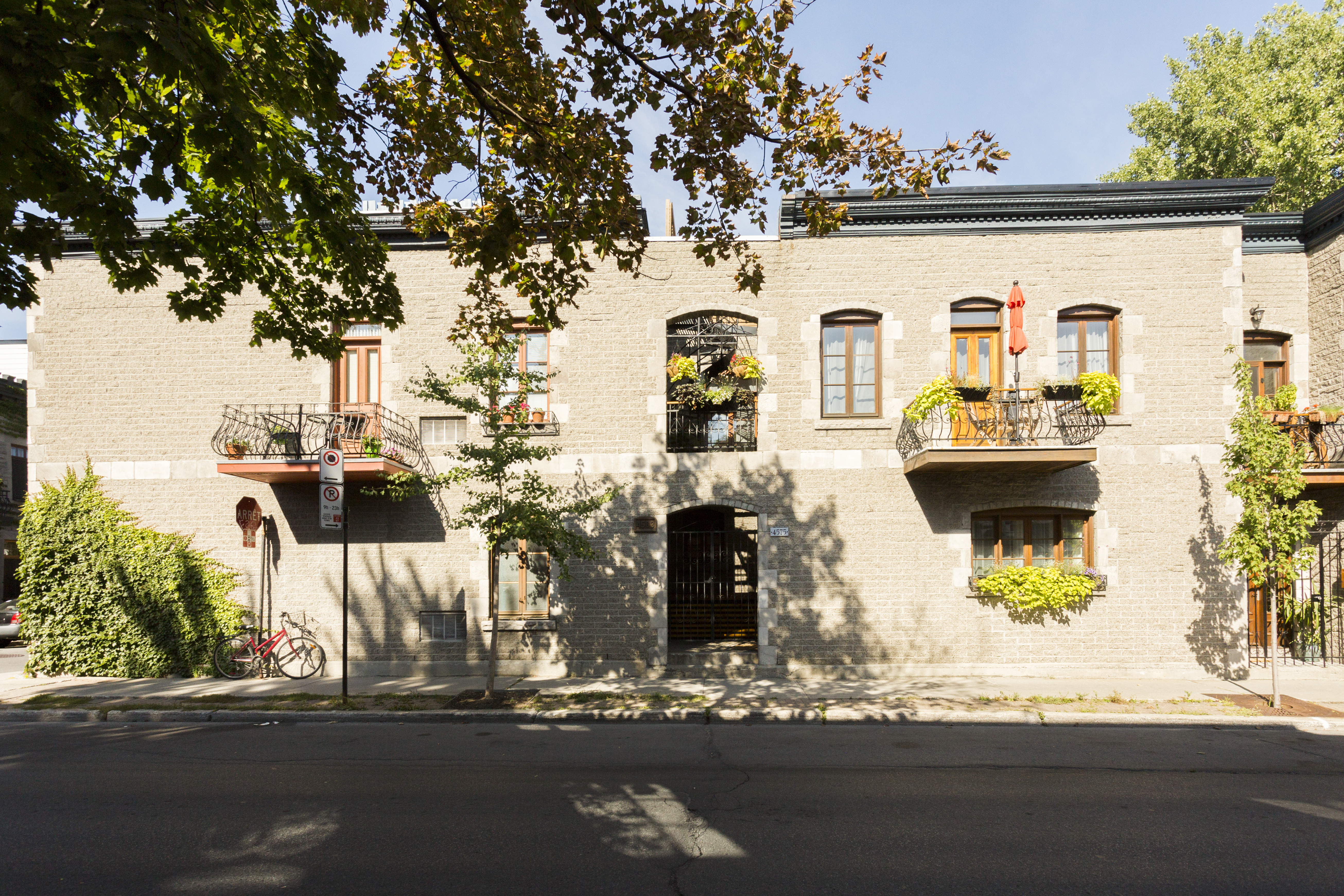 Feel at home in our 2-Story townhouse, Plateau