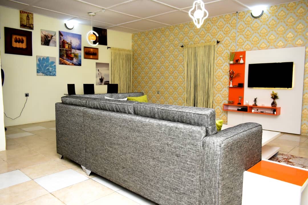 Adorable Private 2 bedroom house (Urbane Space) - Apartments for Rent