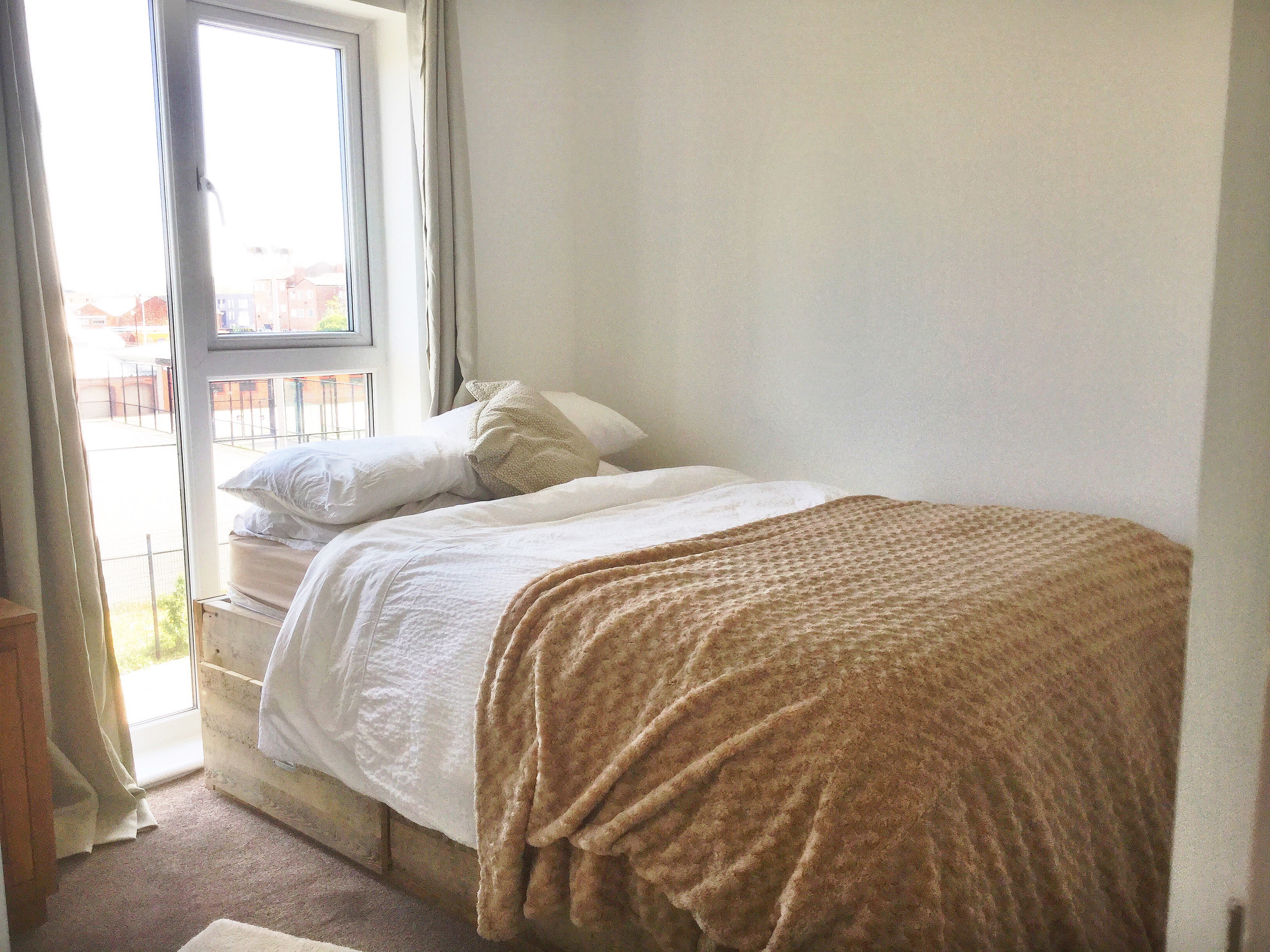 Covid safe Double bedroom near the city centre in Trafford District, Greater Manchester