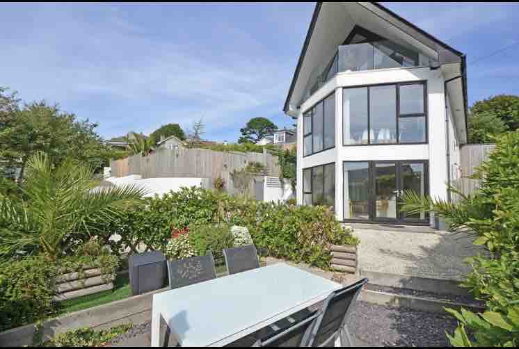 The White House Apartment