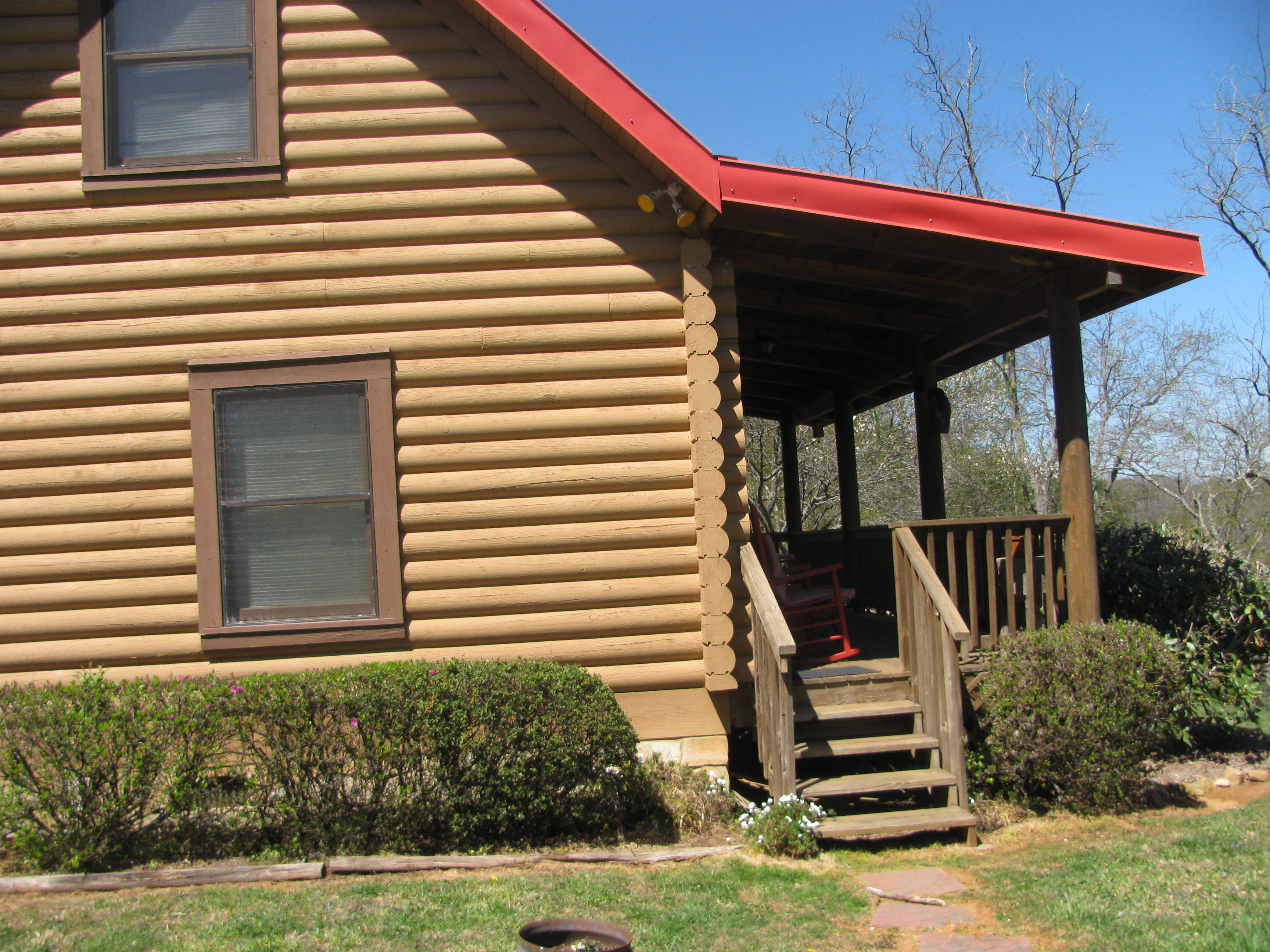 Red Roof at the Tuckaseigee Valley Cabins