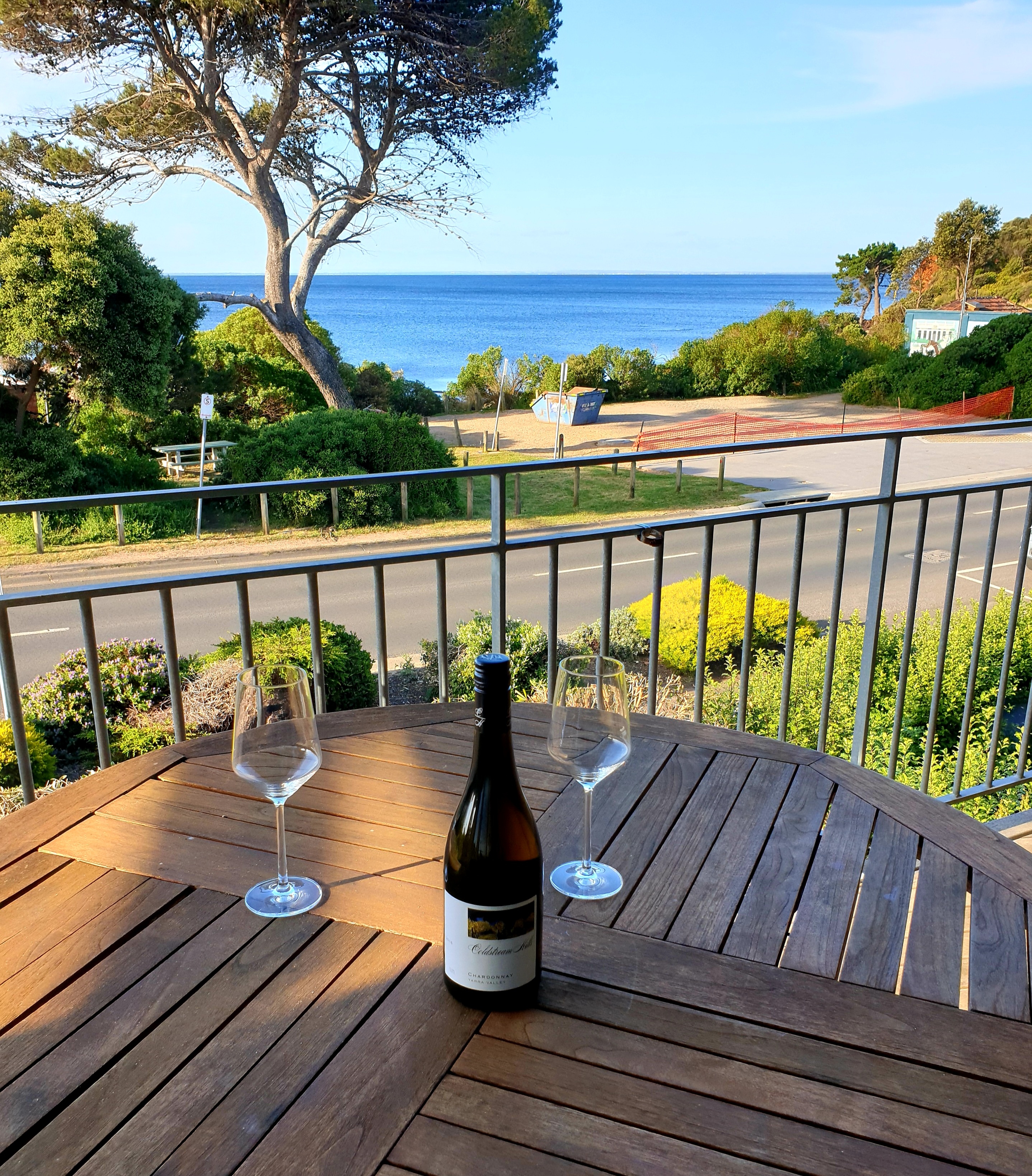 Mornington Beach Apartment Unit 4 in Mornington - West, Mornington Peninsula