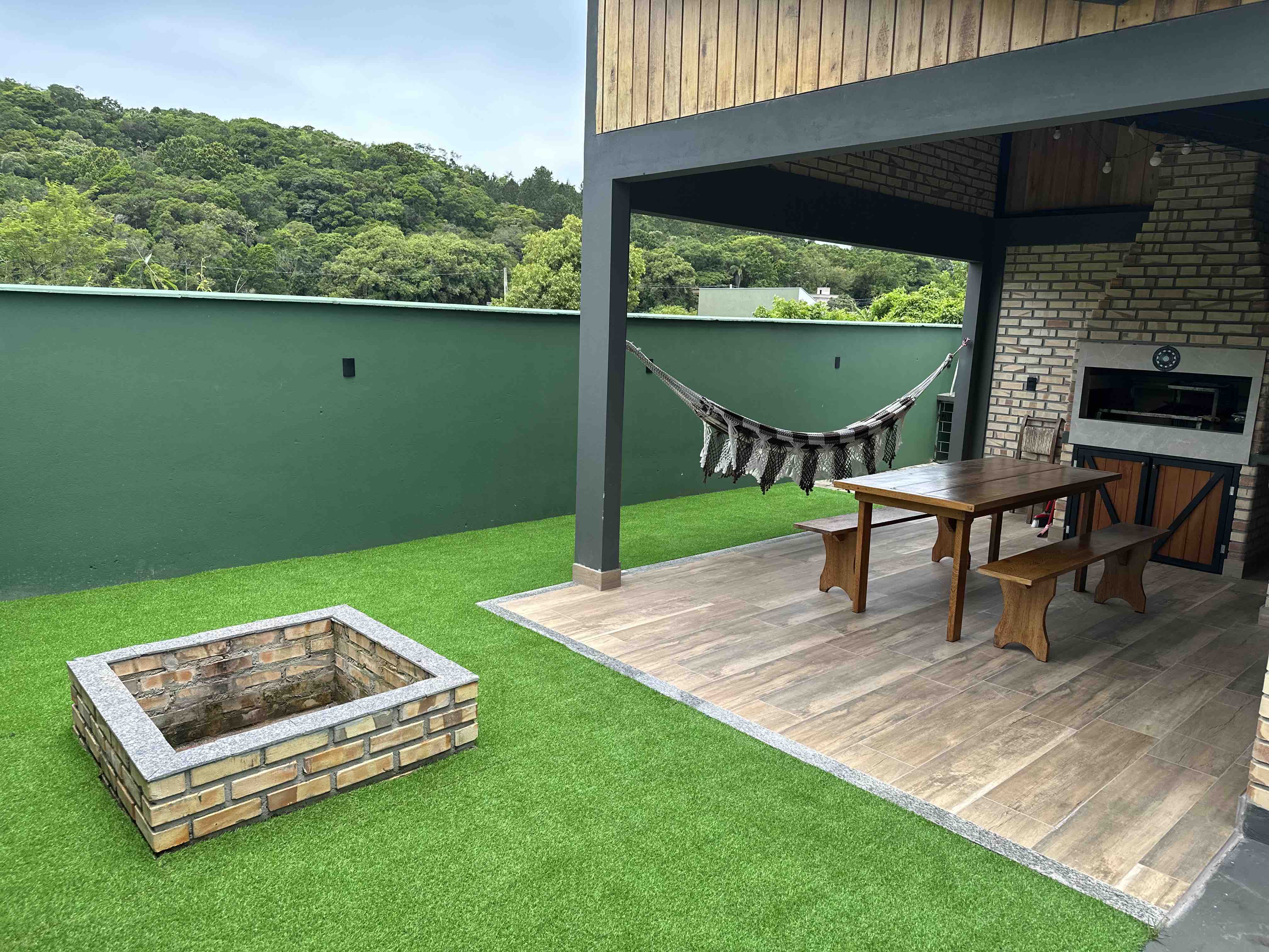 Large house on Morrinhos beach