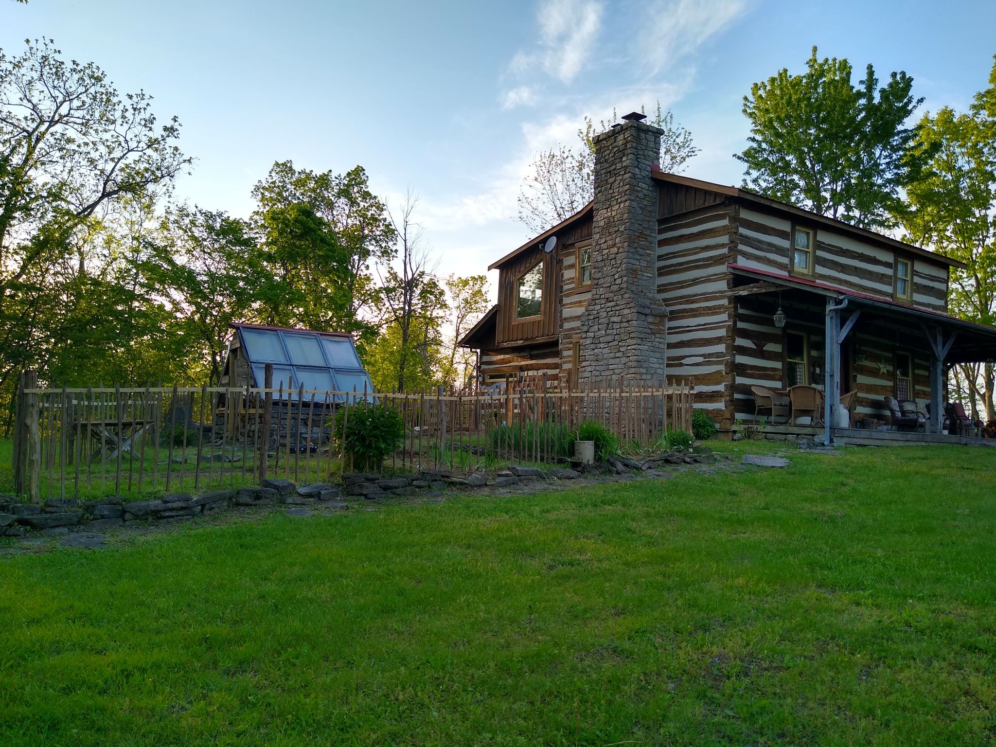 Cedar Ridge Farm Artist/Writer Retreat Farm stays for Rent in Mount