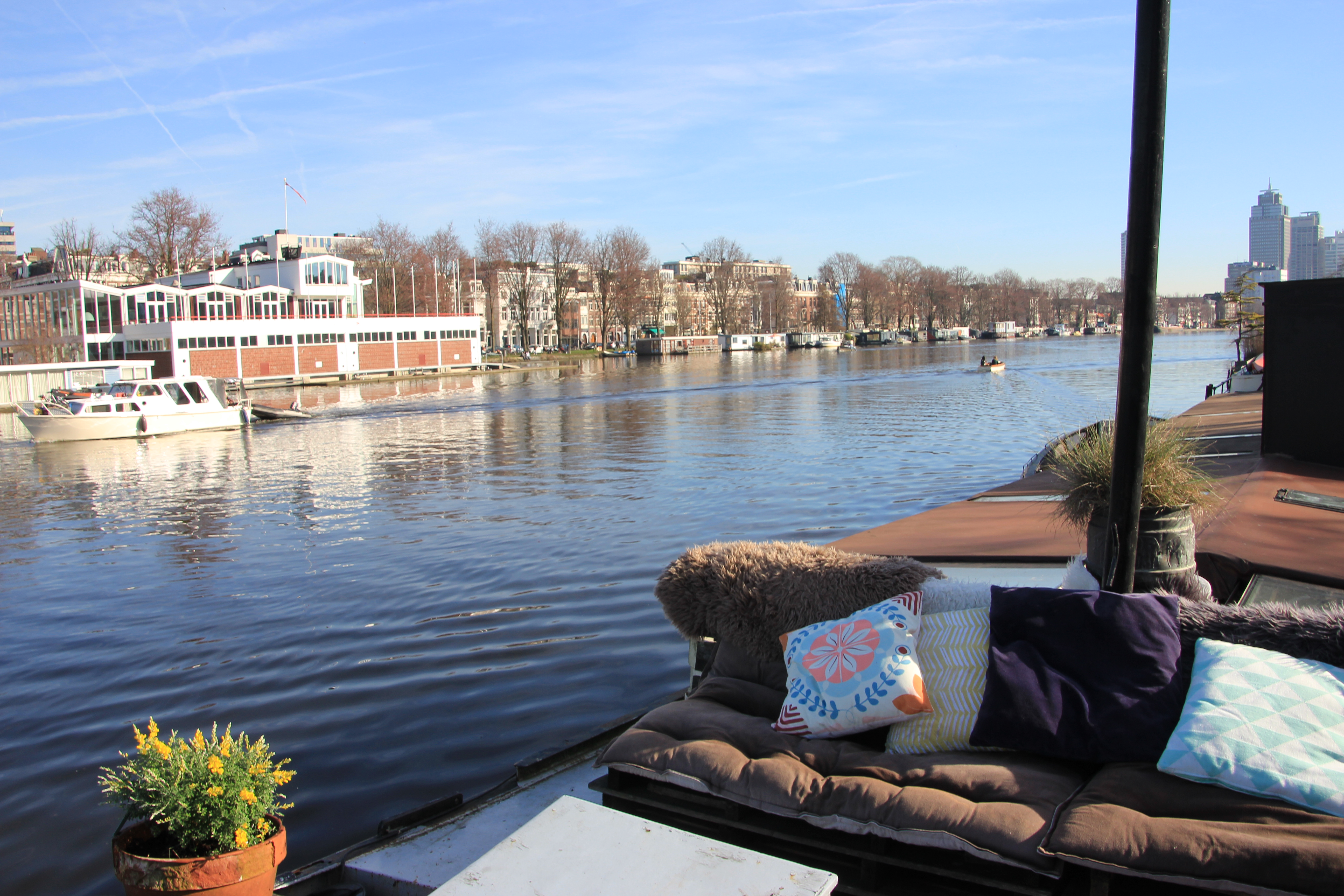 Houseboat on Amstel river in De Pijp district — Amsterdam stay