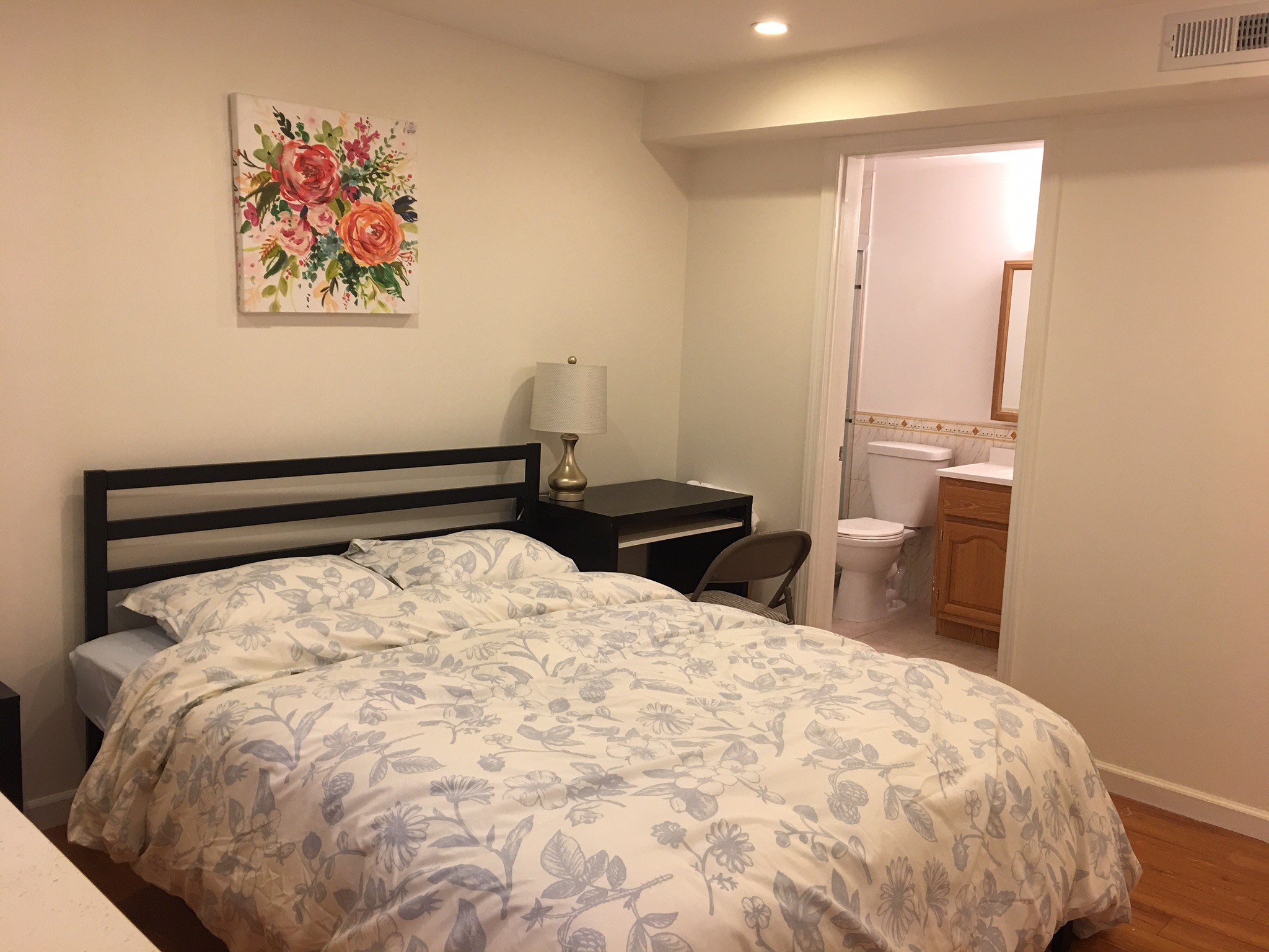 One guest private room next to Golden Gate Park