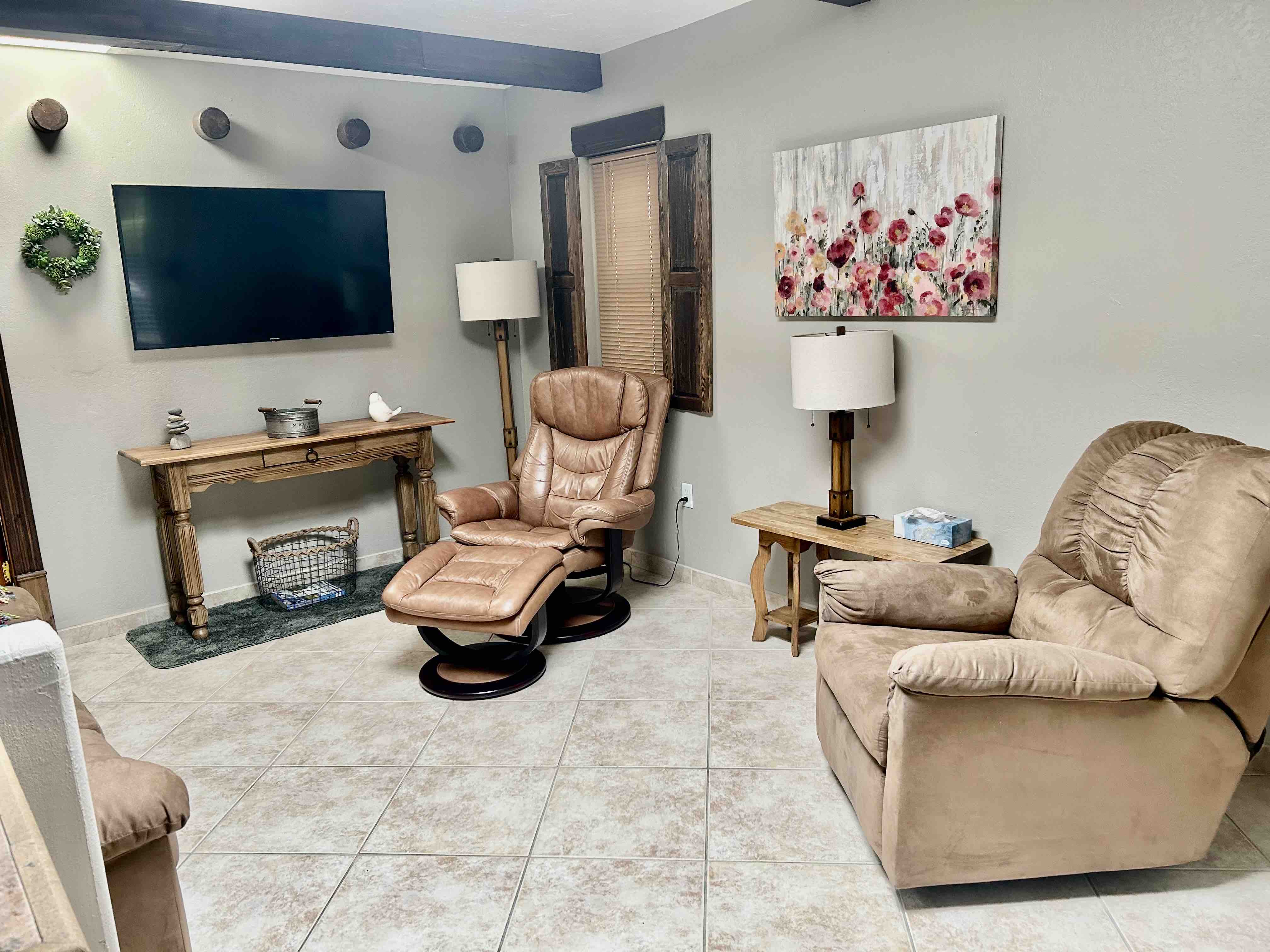 NEW Calle Condo