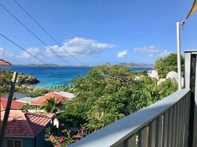 CUTE TINY HOUSE ~ 5-Minute walk to CRUZ BAY