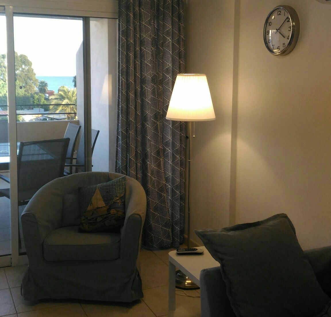 Makenzie Sea View 2-Bedroom Apartment