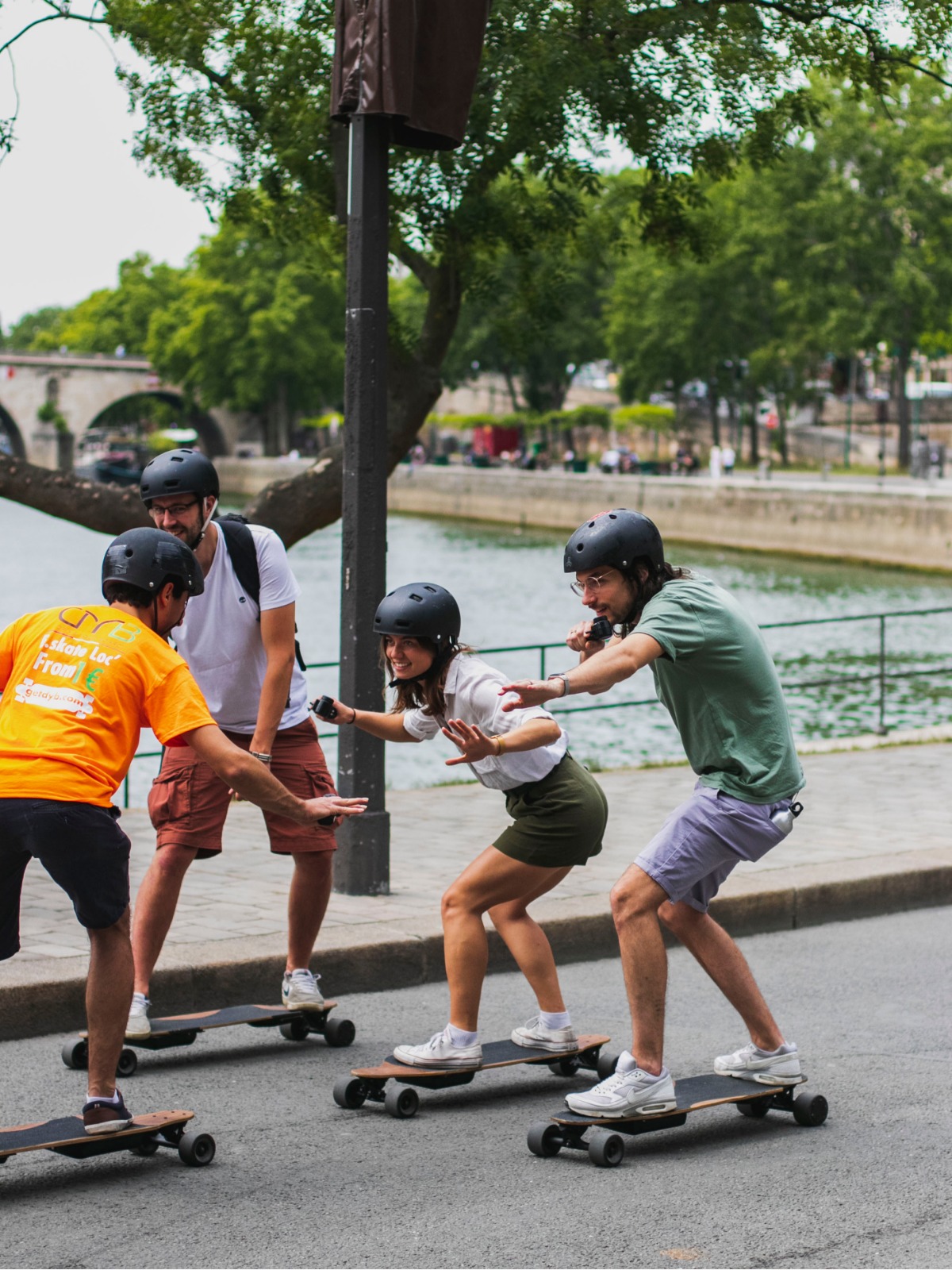 Paris Electric Skateboard/Free Photos Airbnb