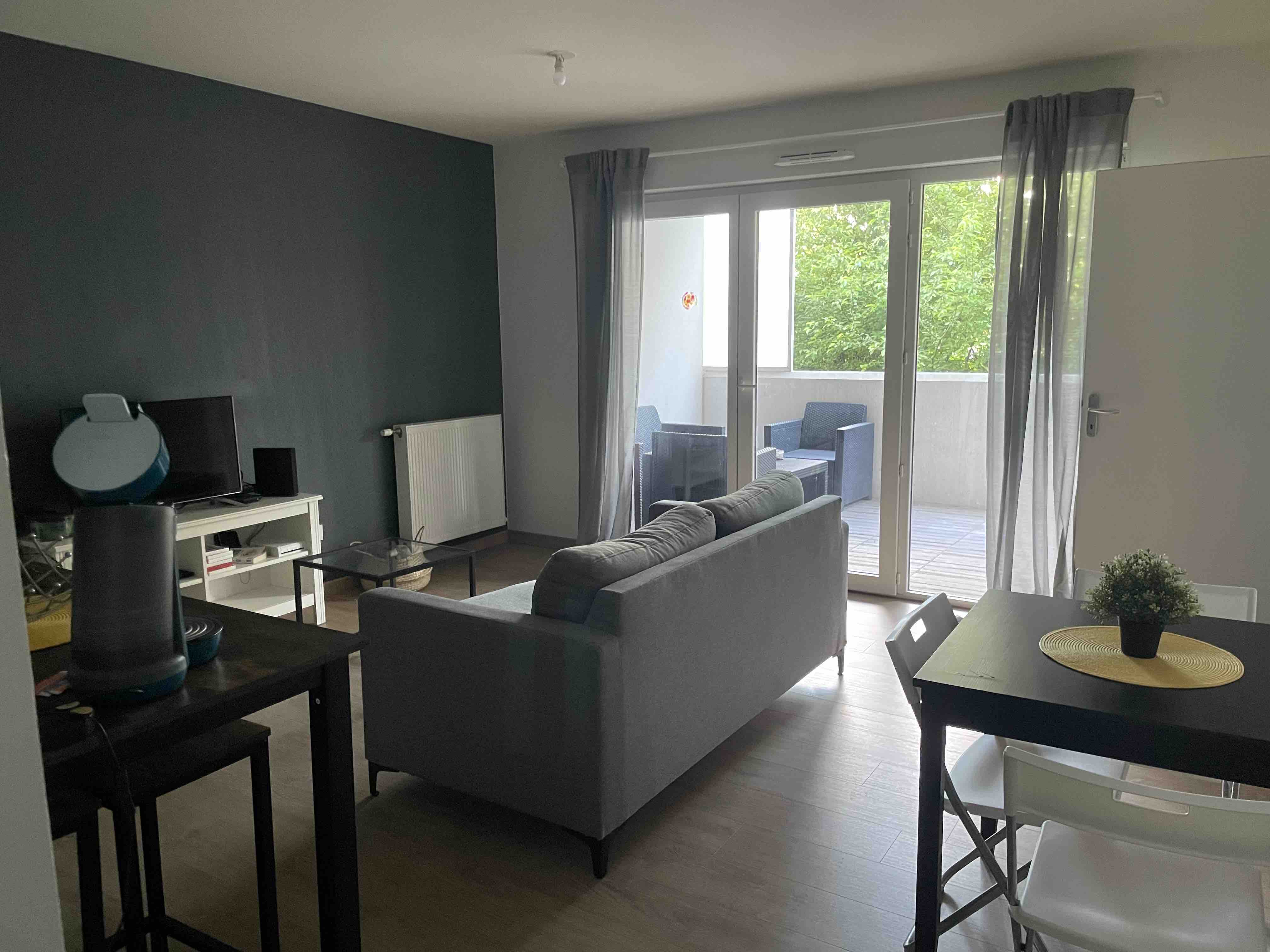 Lormont - Big Terrace - 2 people