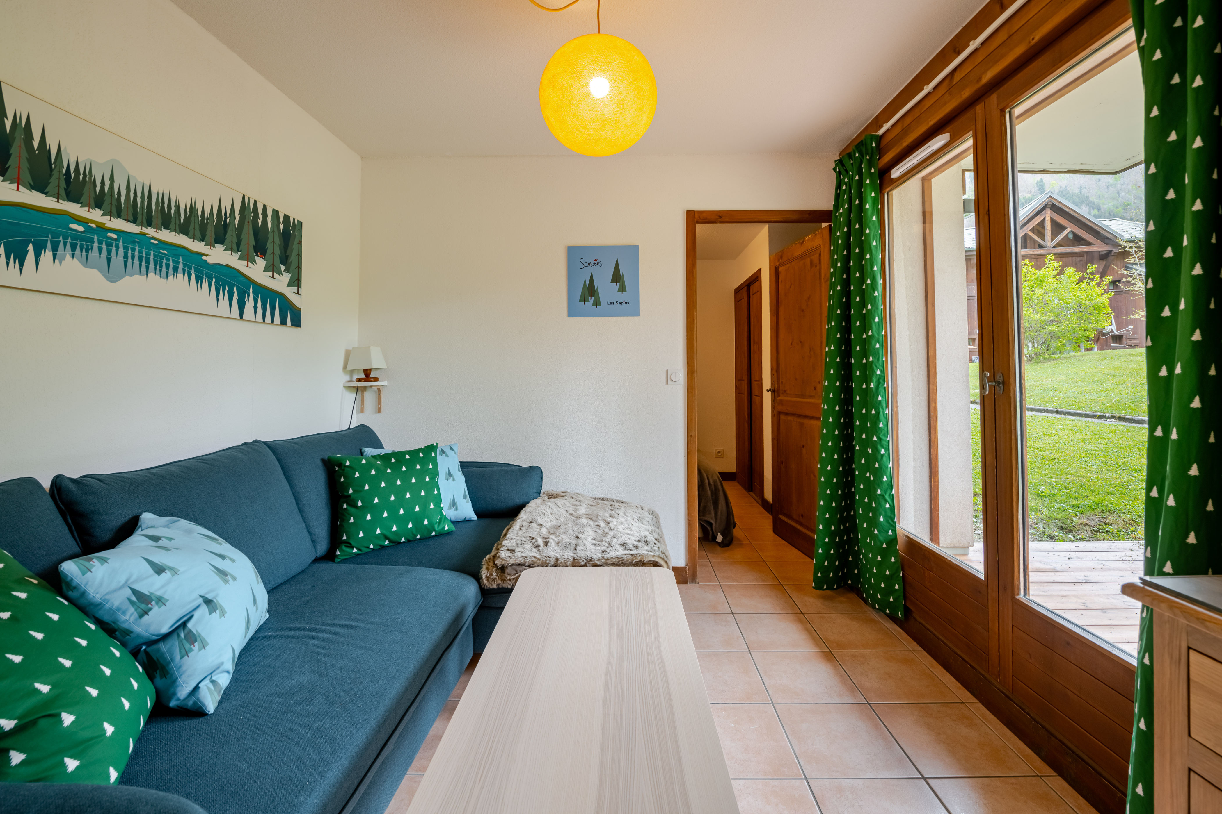 Les Sapins, newly renovated 2 bedroom apartment