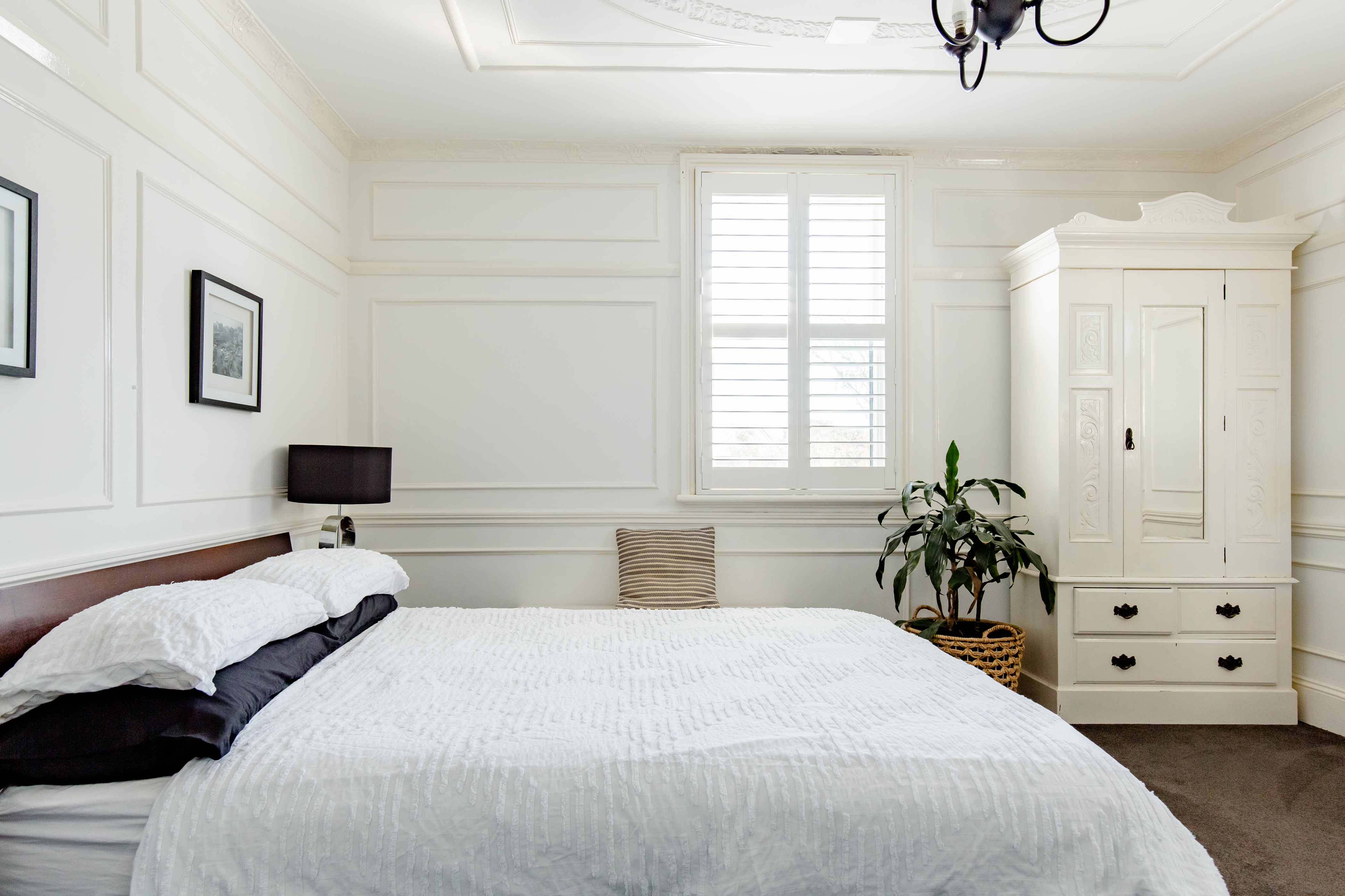Large King Sized Bedroom