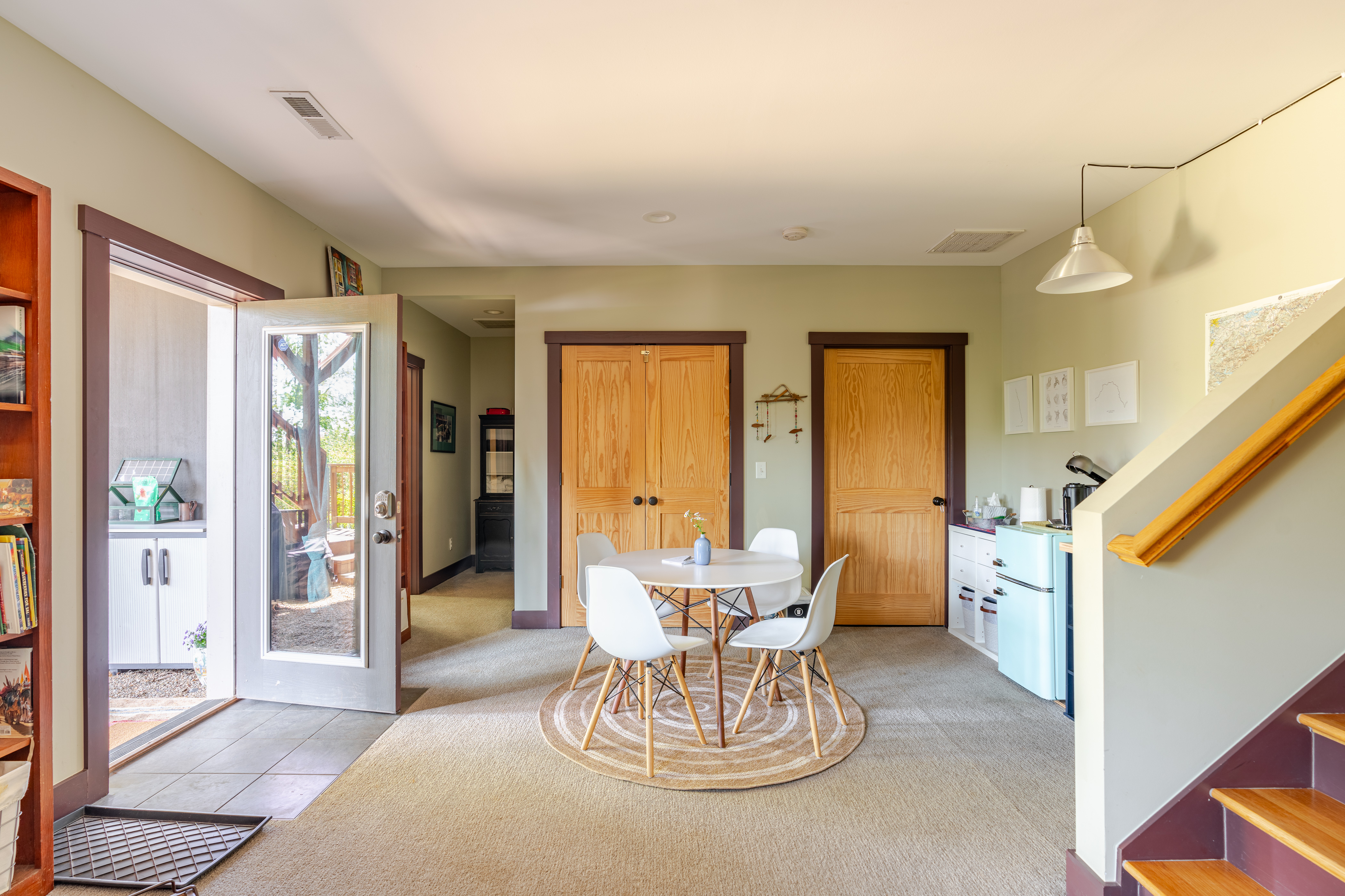 Viewy West Side Garden Apartment in 28806, Asheville