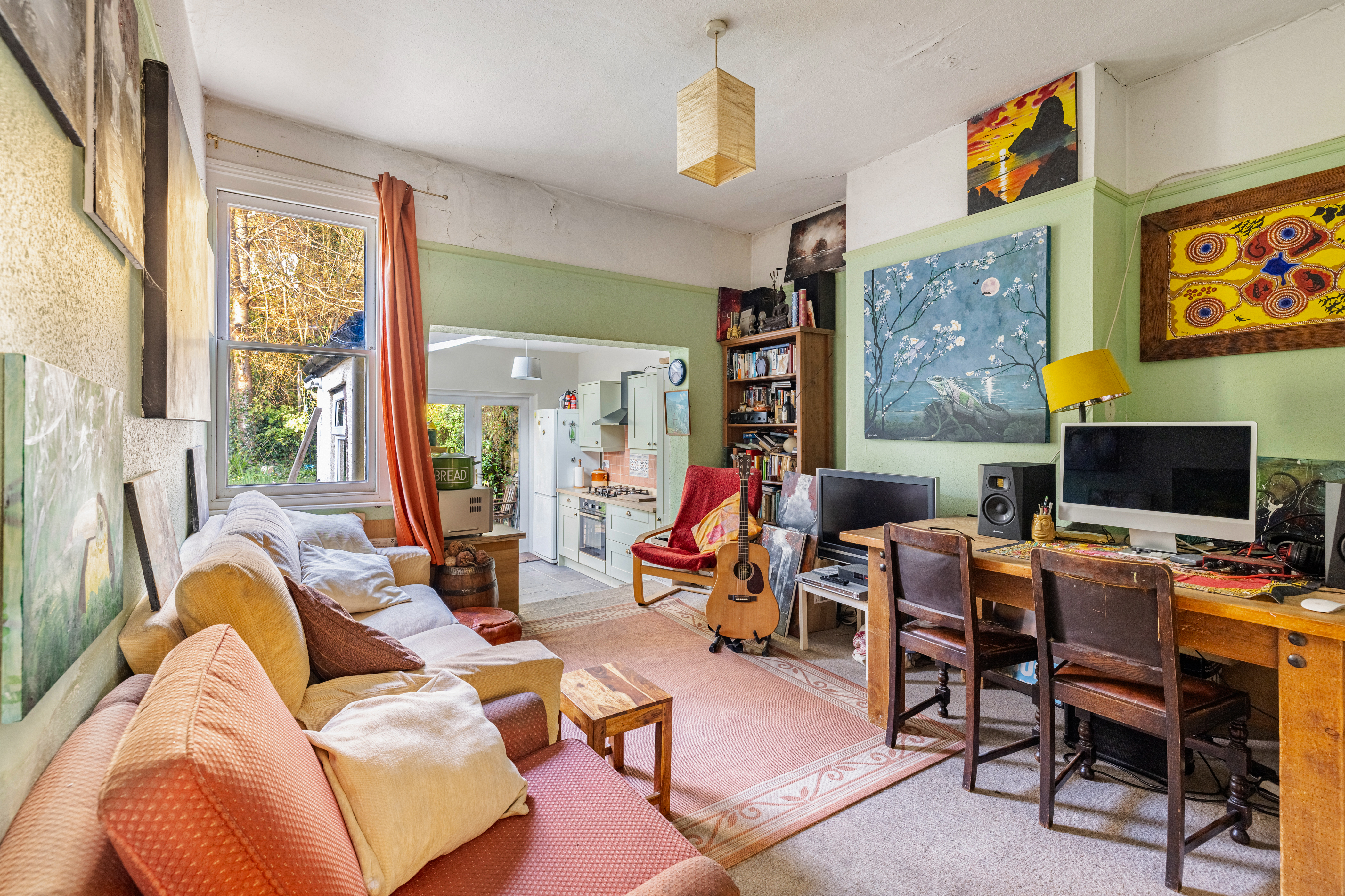 Cosy double bedroom in St Andrews with garden in Ashley, Bristol