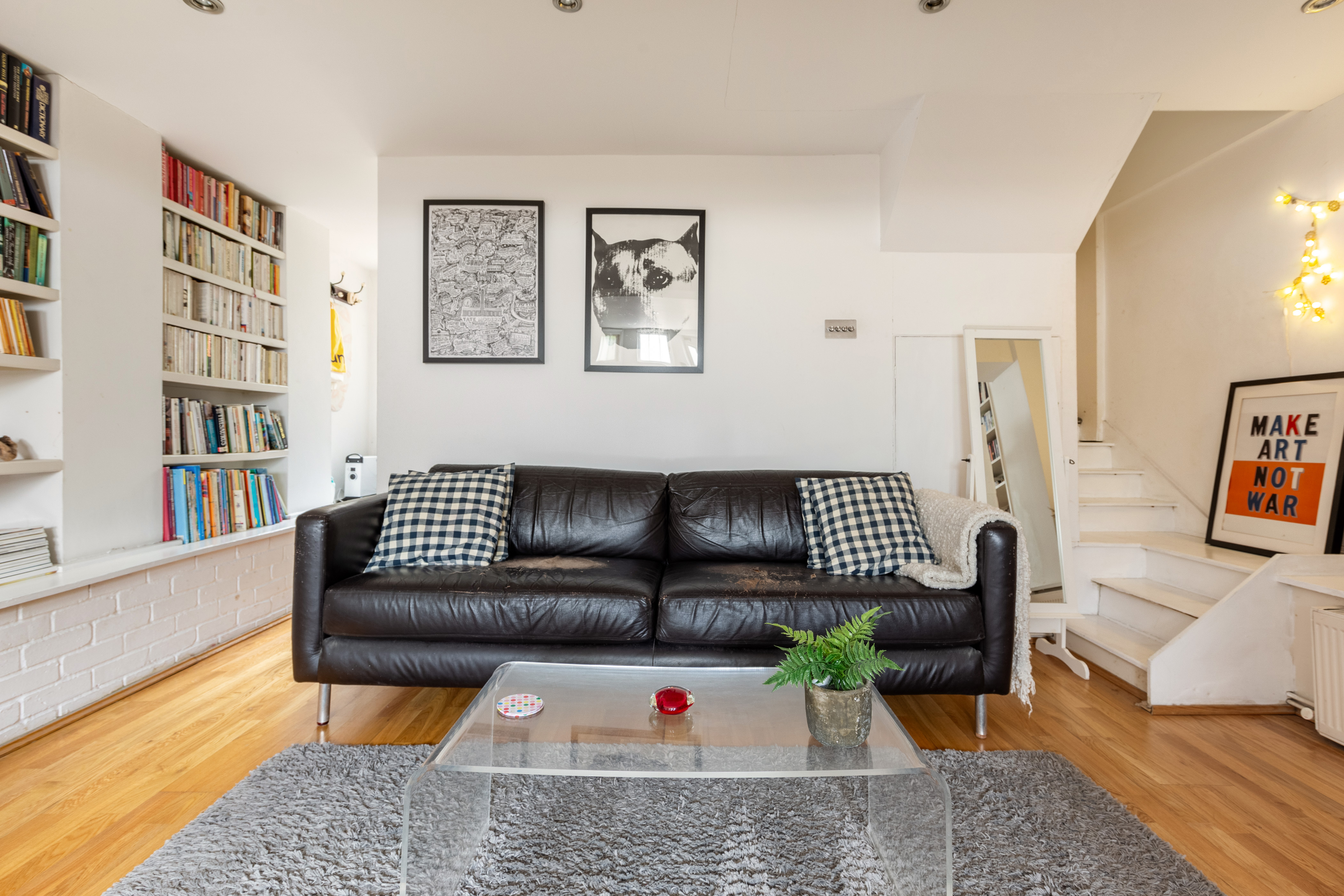 ENTIRE PLACE. Charming basement guest suite.