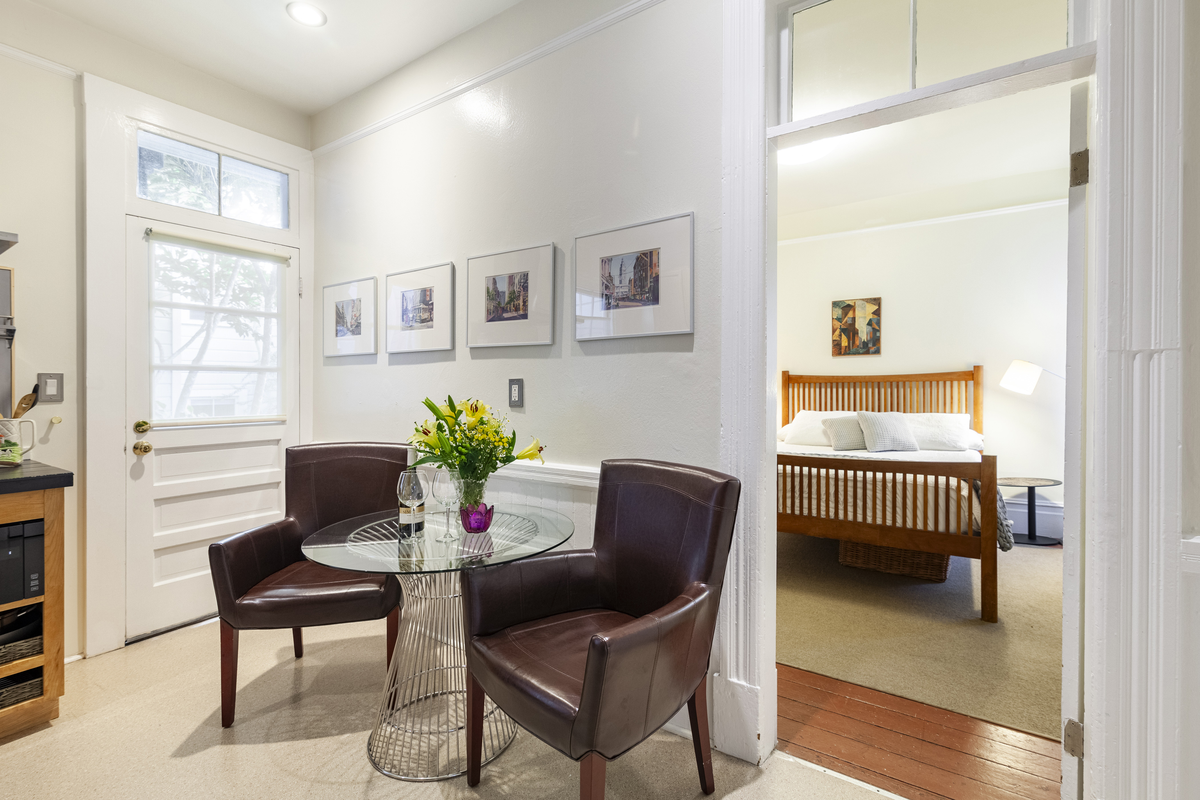 Tranquil Updated Studio in Historic District