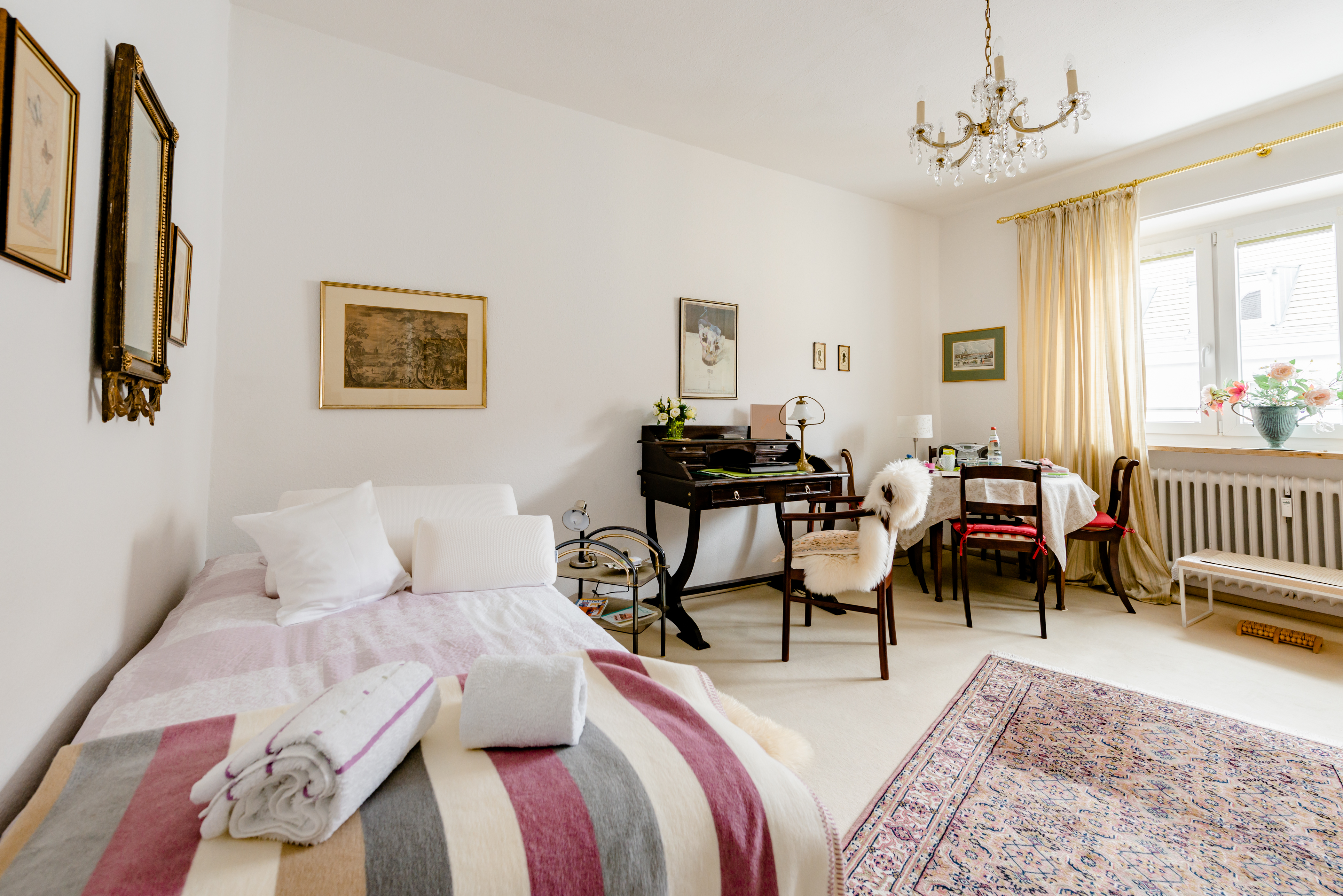 Munich-Schwabing- super-central & quiet-room in Maxvorstadt, Munich