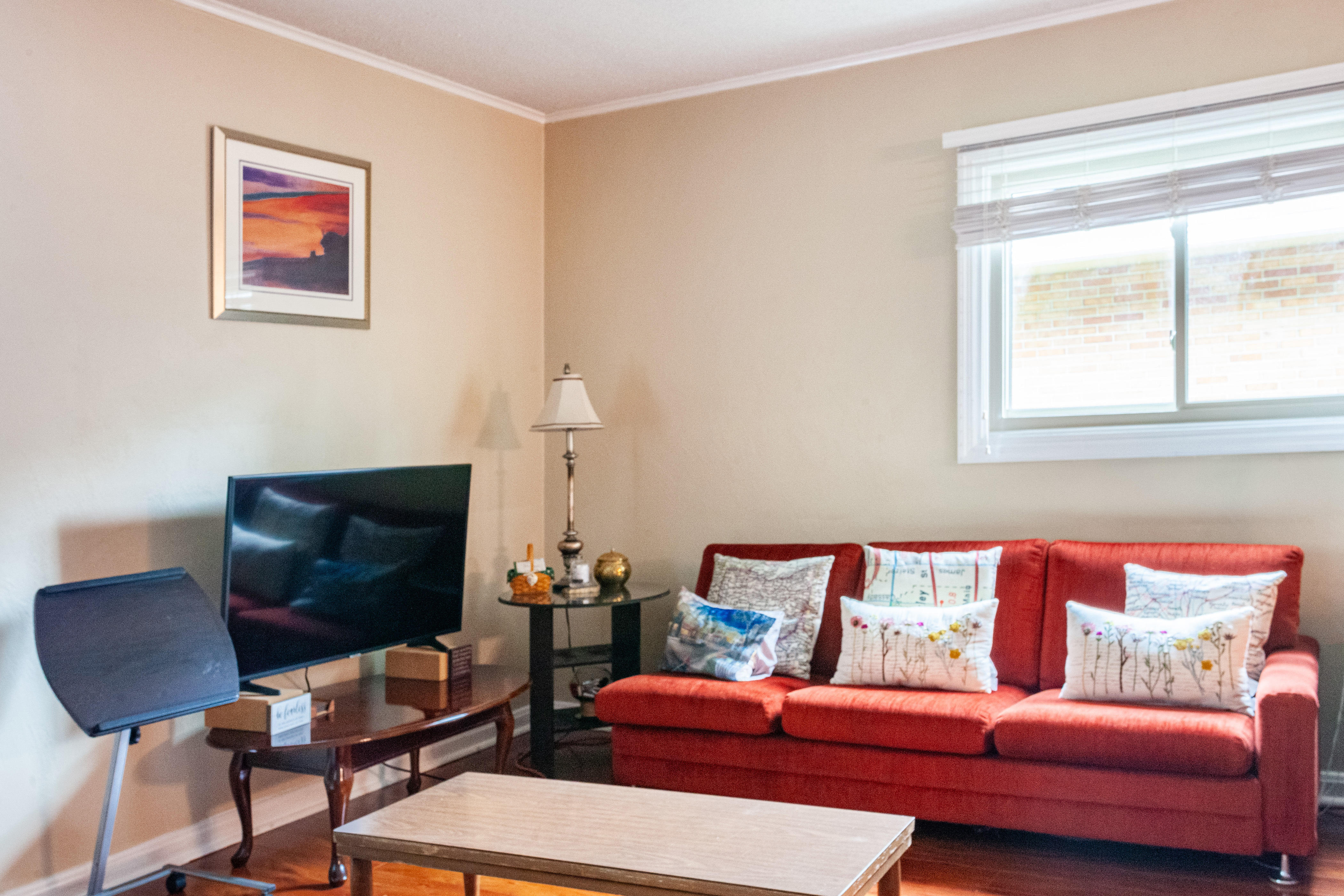 Almost Bexley Near Airport Cozy Guest Room in Eastmoor/Walnut Ridge, Columbus