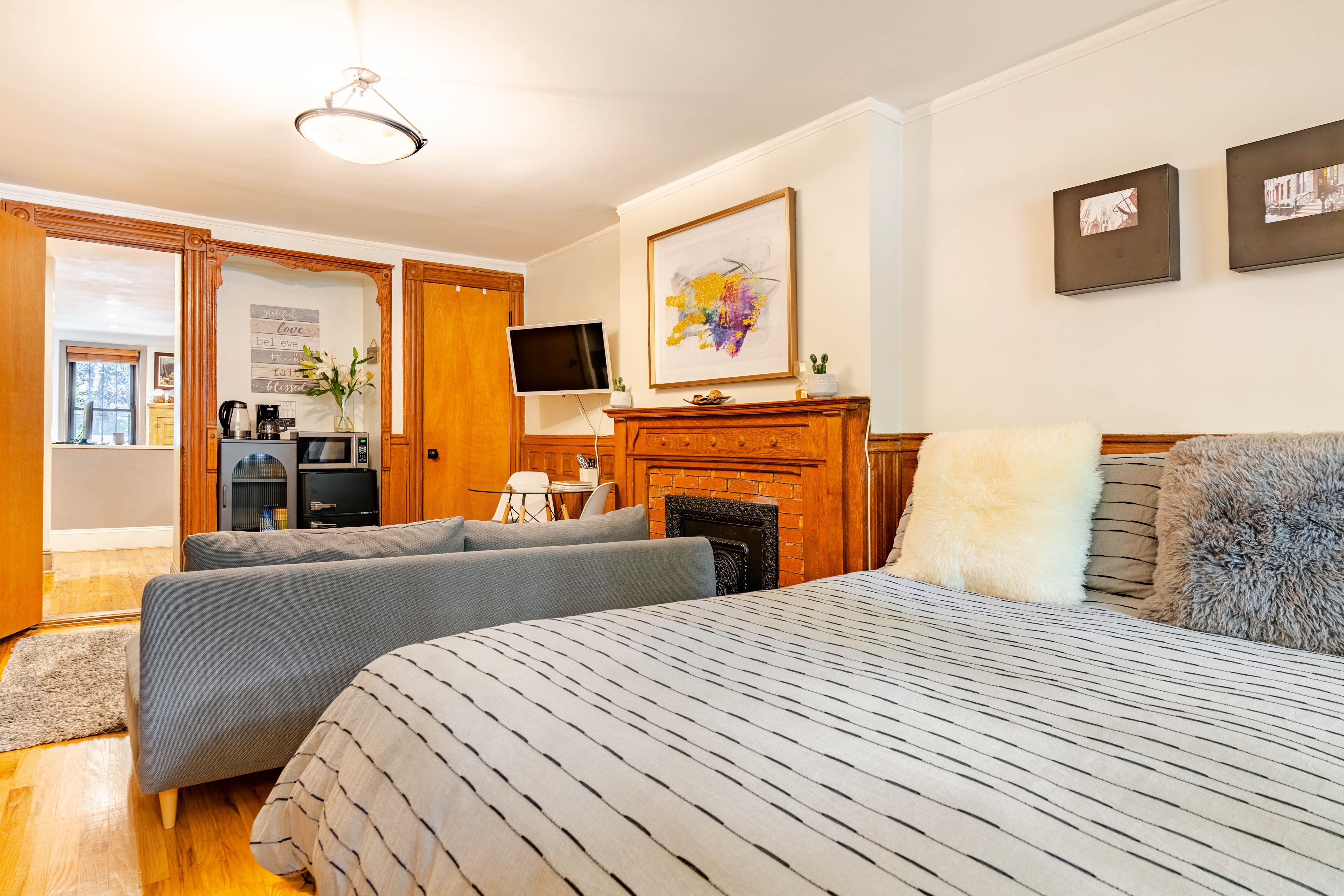 STUDIO.STYLE.BEDROOM+PRIVATE.BATHROOM+TOP.LOCATION
