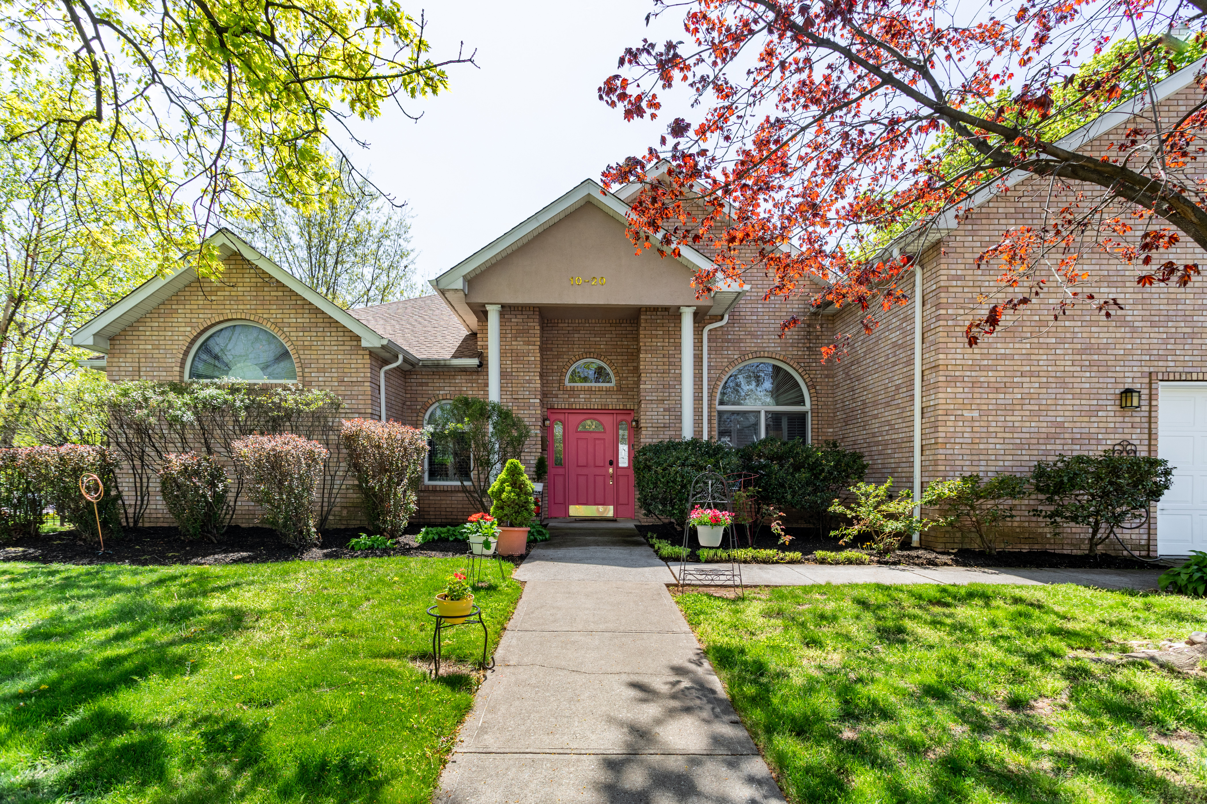 Lovely Home, cozy rm, great location near EWR in South, Newark