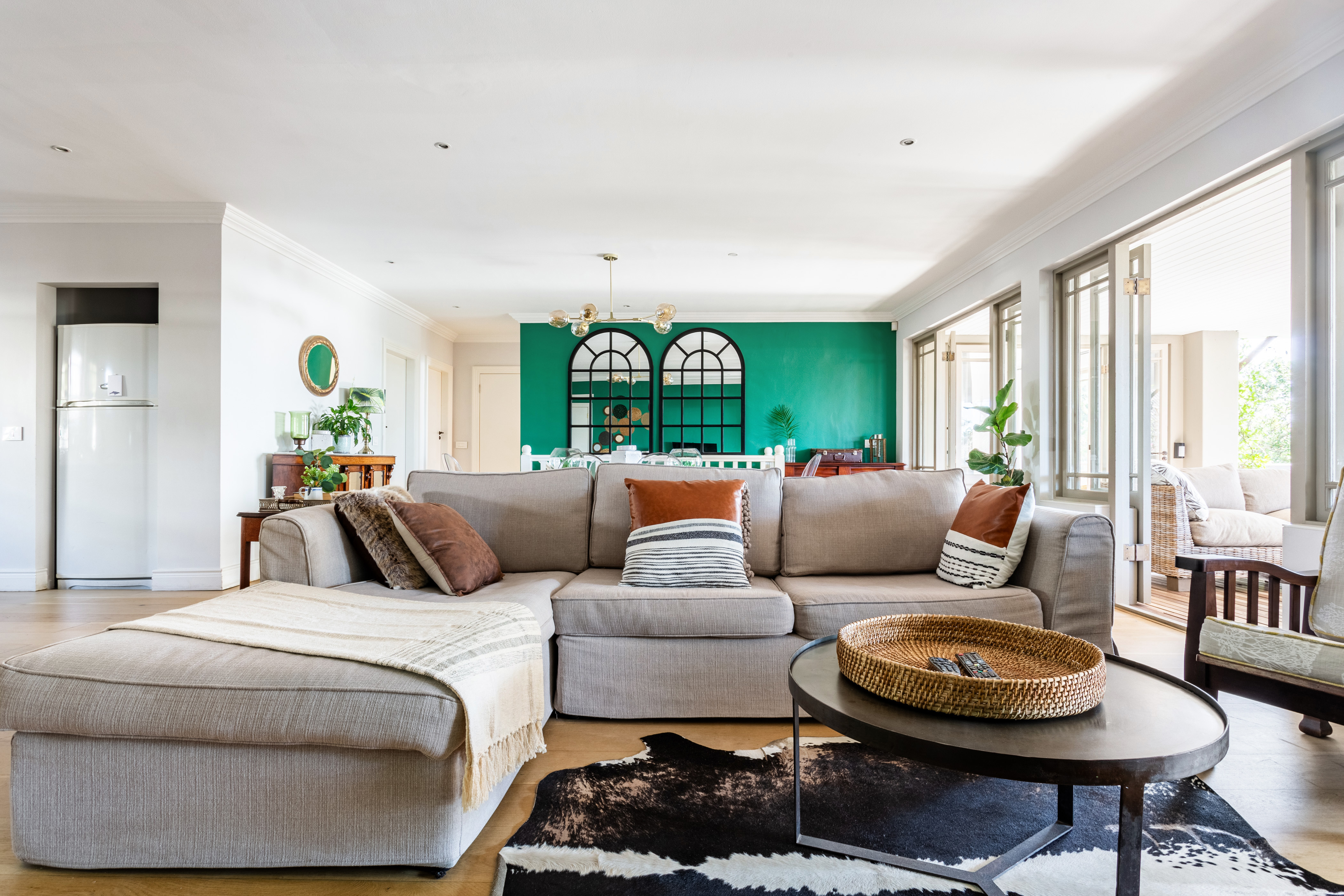 Breezy Apartment Close to Camps Bay Beach, Everview Bungalow