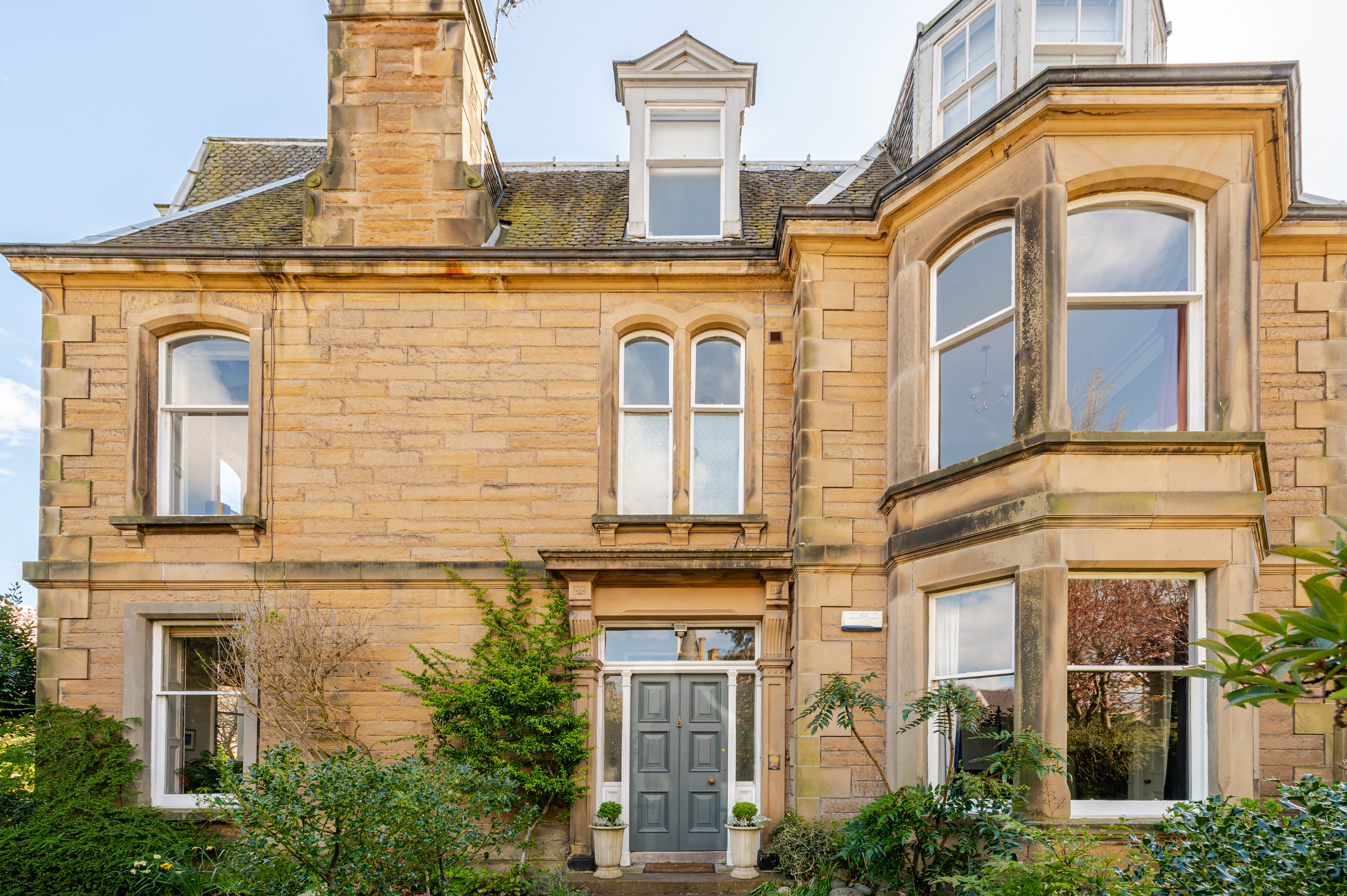 Lovely one bedroom apart in Grange with balcony. in The Grange, Edinburgh