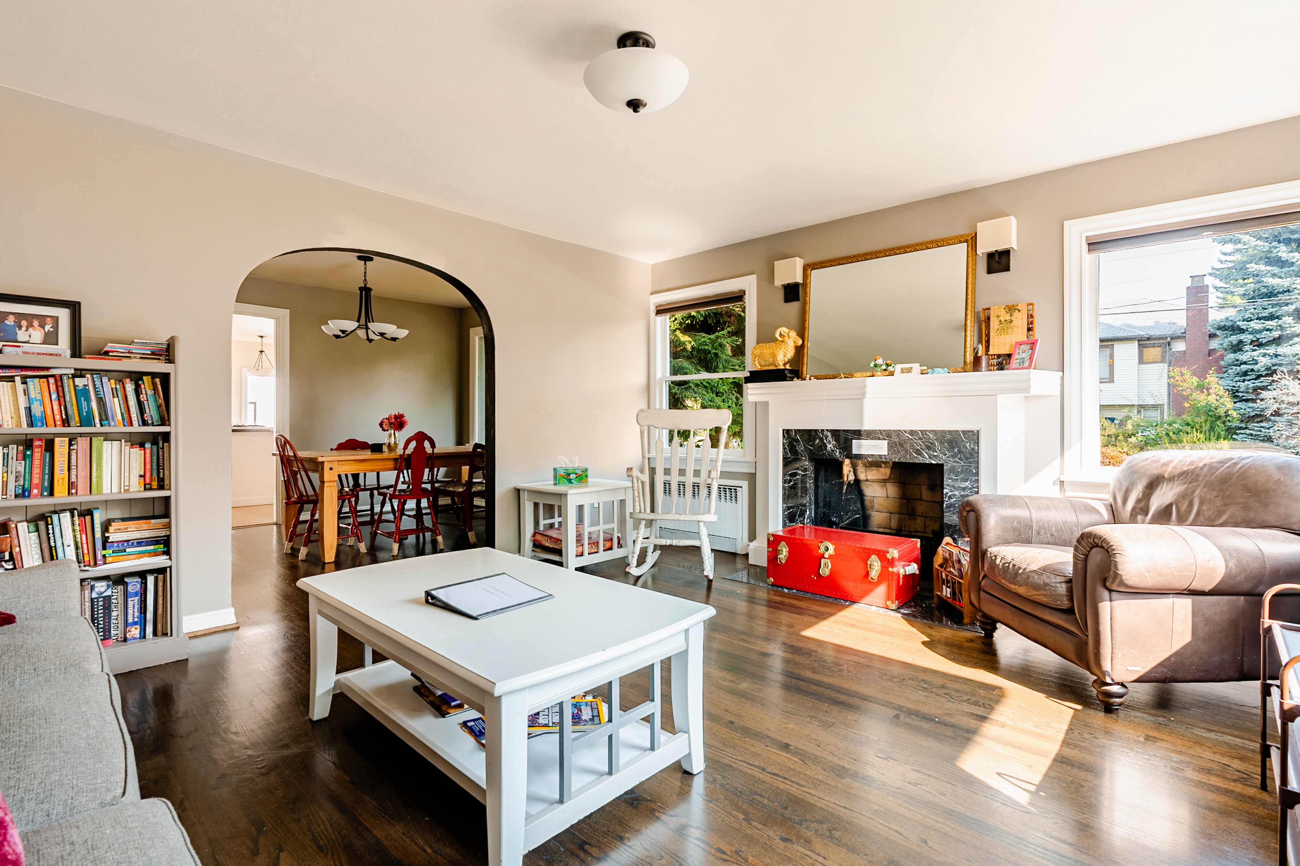 Sunny Craftsman home in Fremont