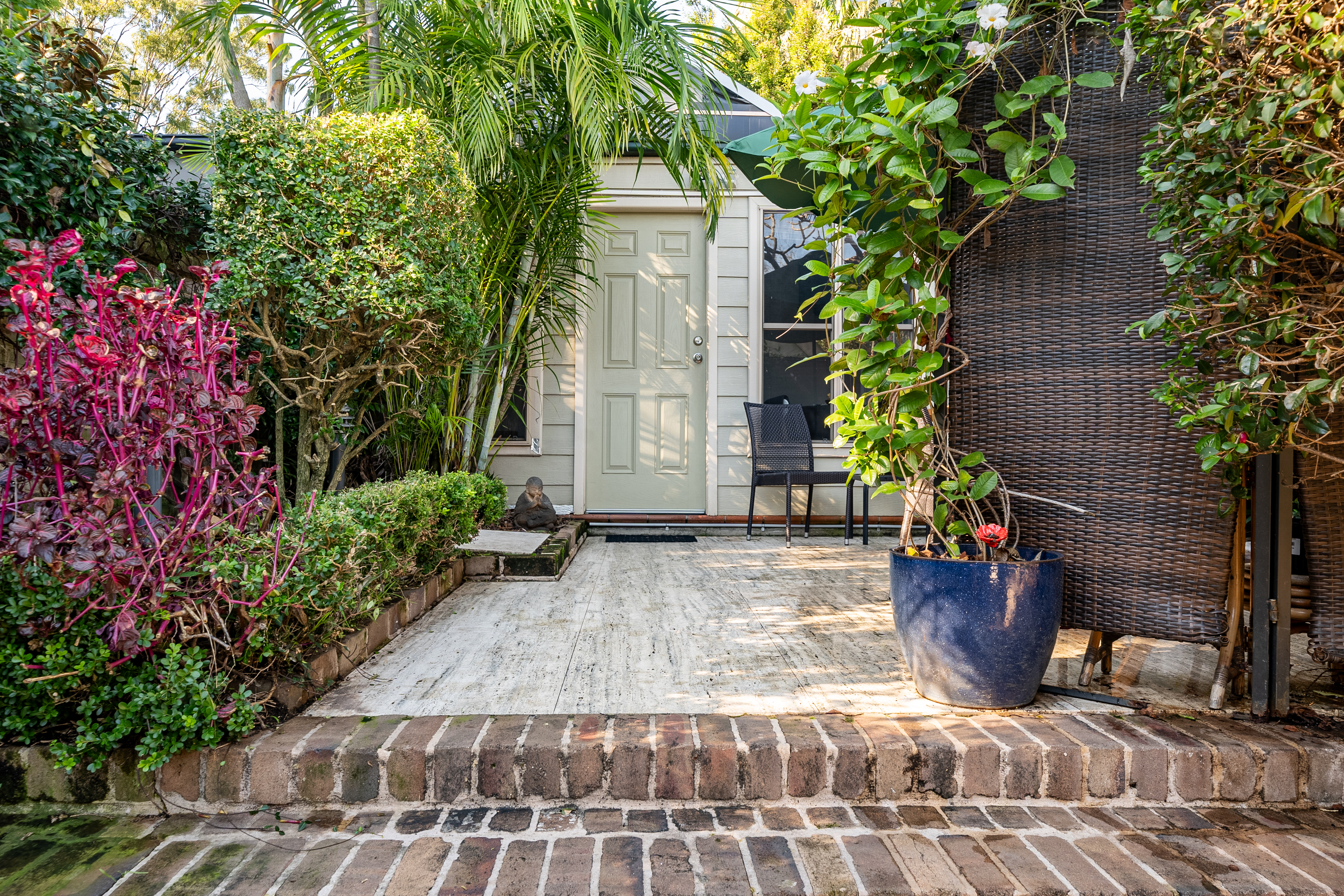 Annandale Self Contained flat & area 'Old Stable"