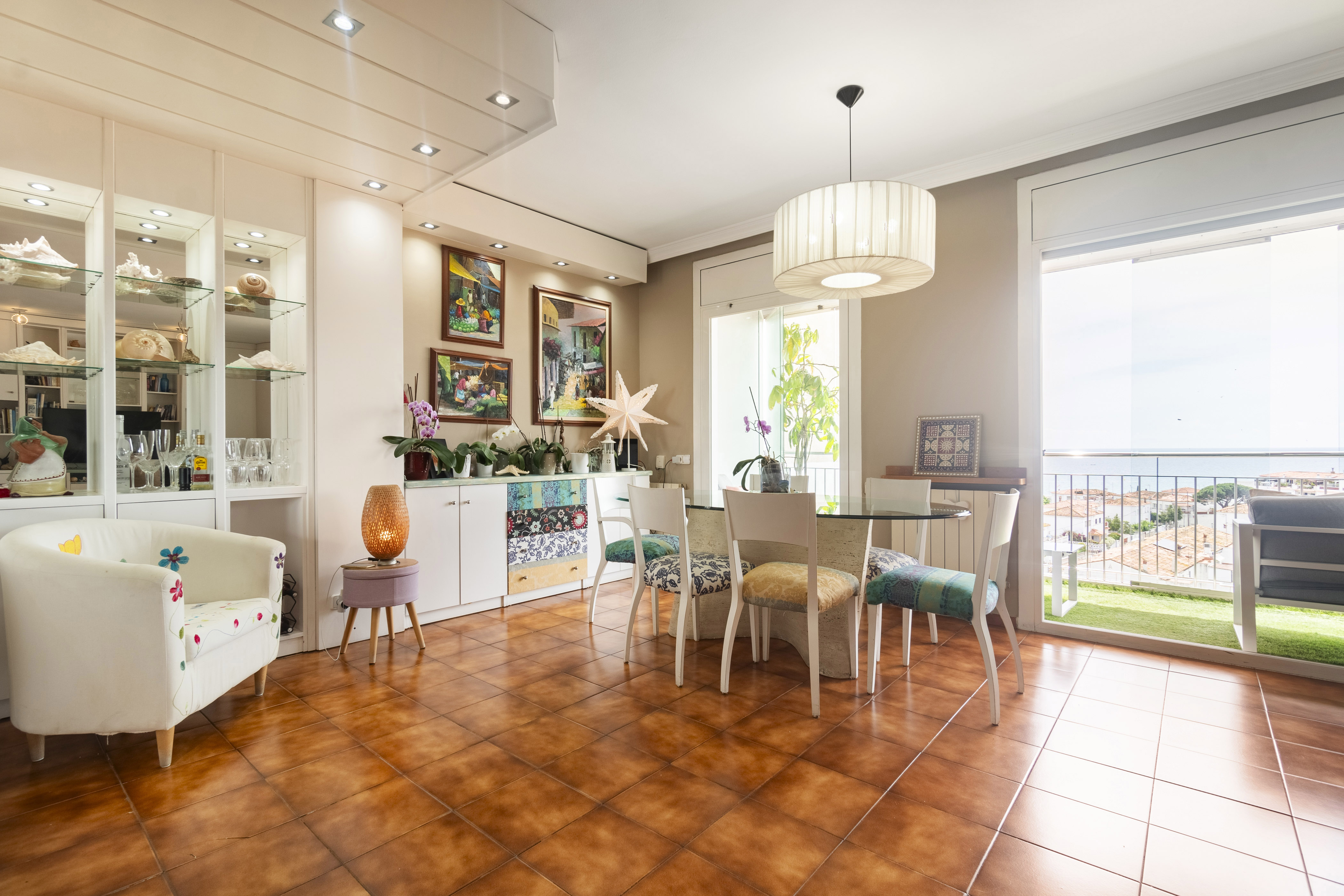Private room with bathroom + beautiful views in Blanes, Girona