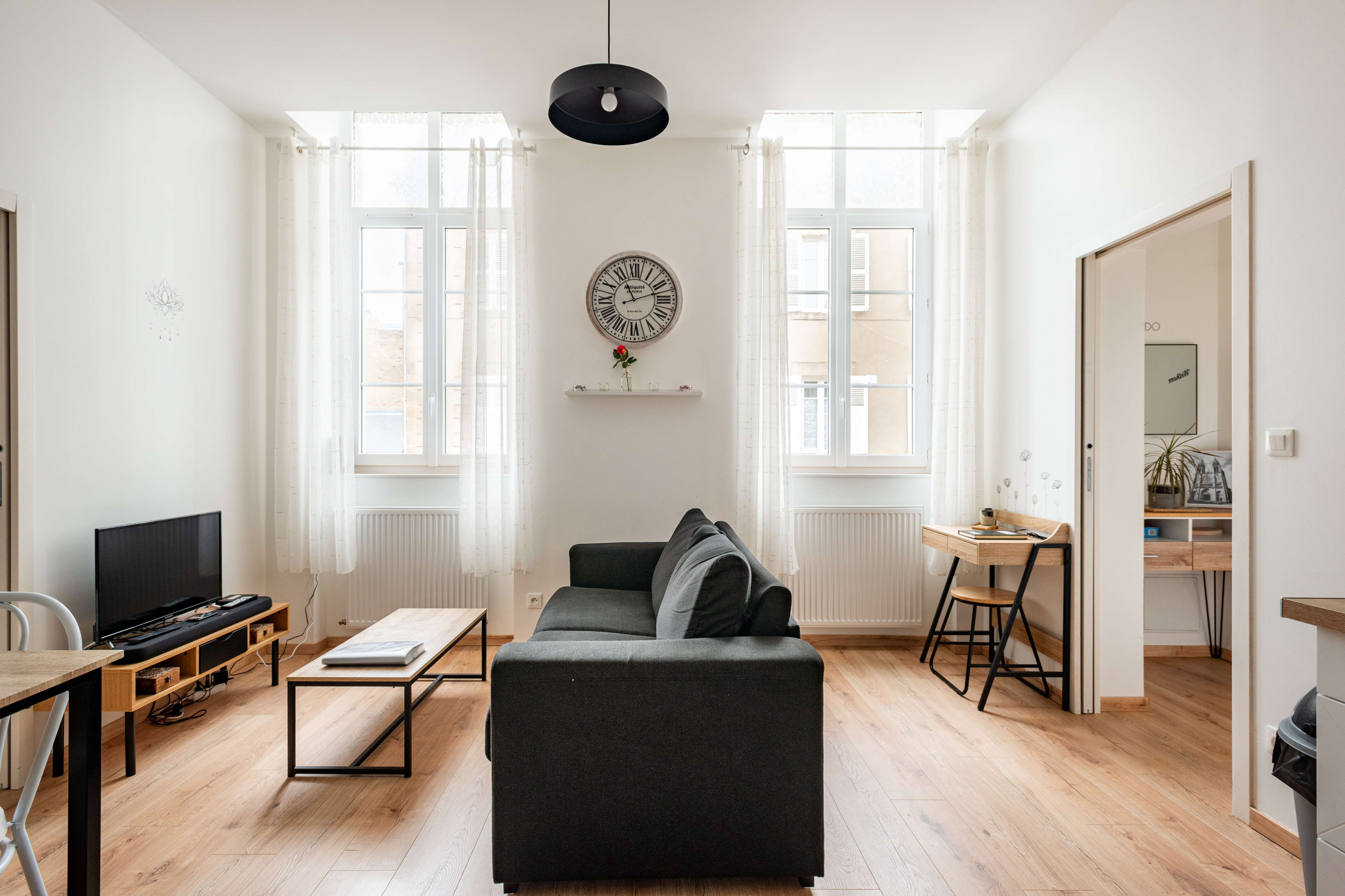 Apartment F2 + garden + parking, city center.
