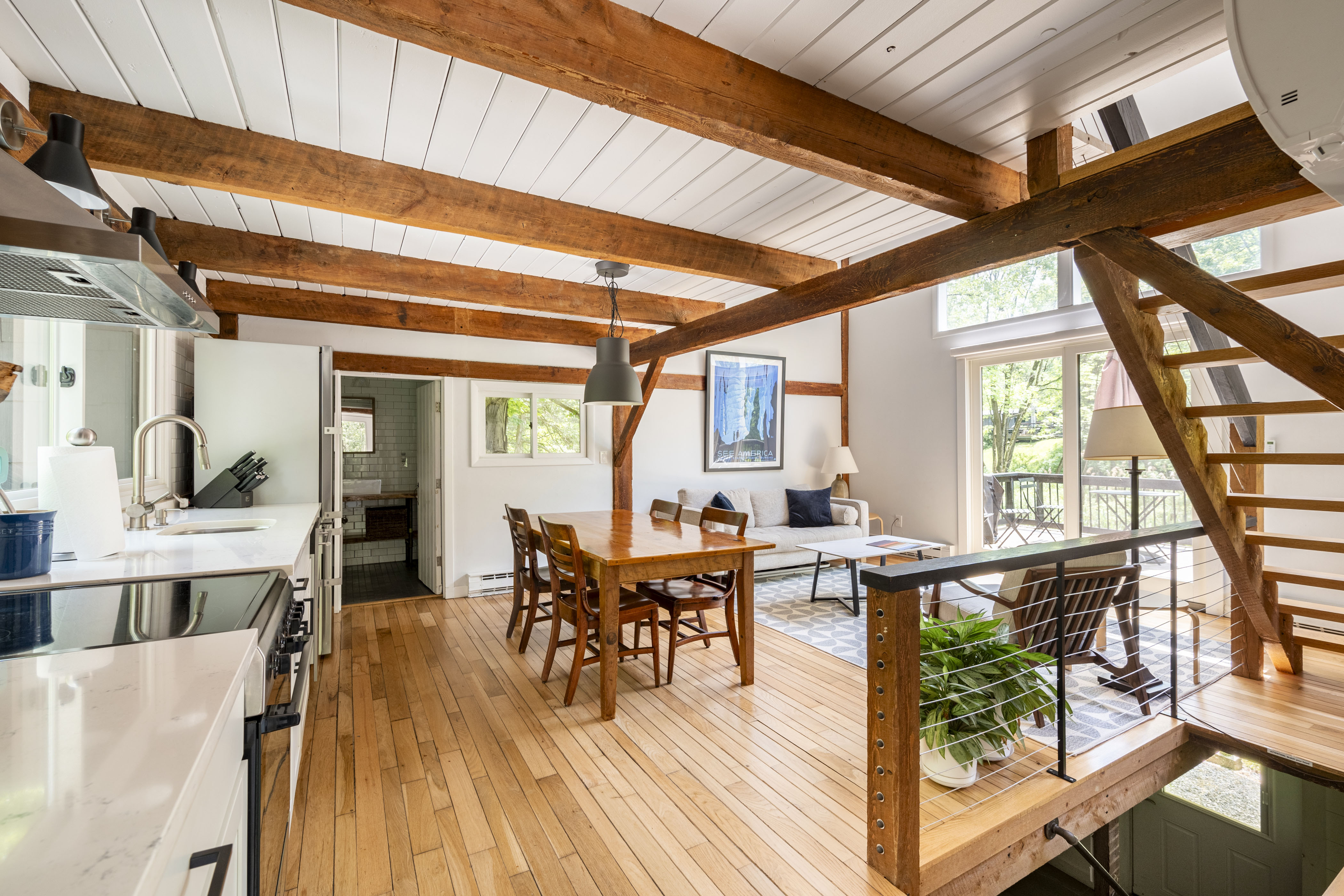 Fabulous Lemon Cottage in Rhinebeck, NY