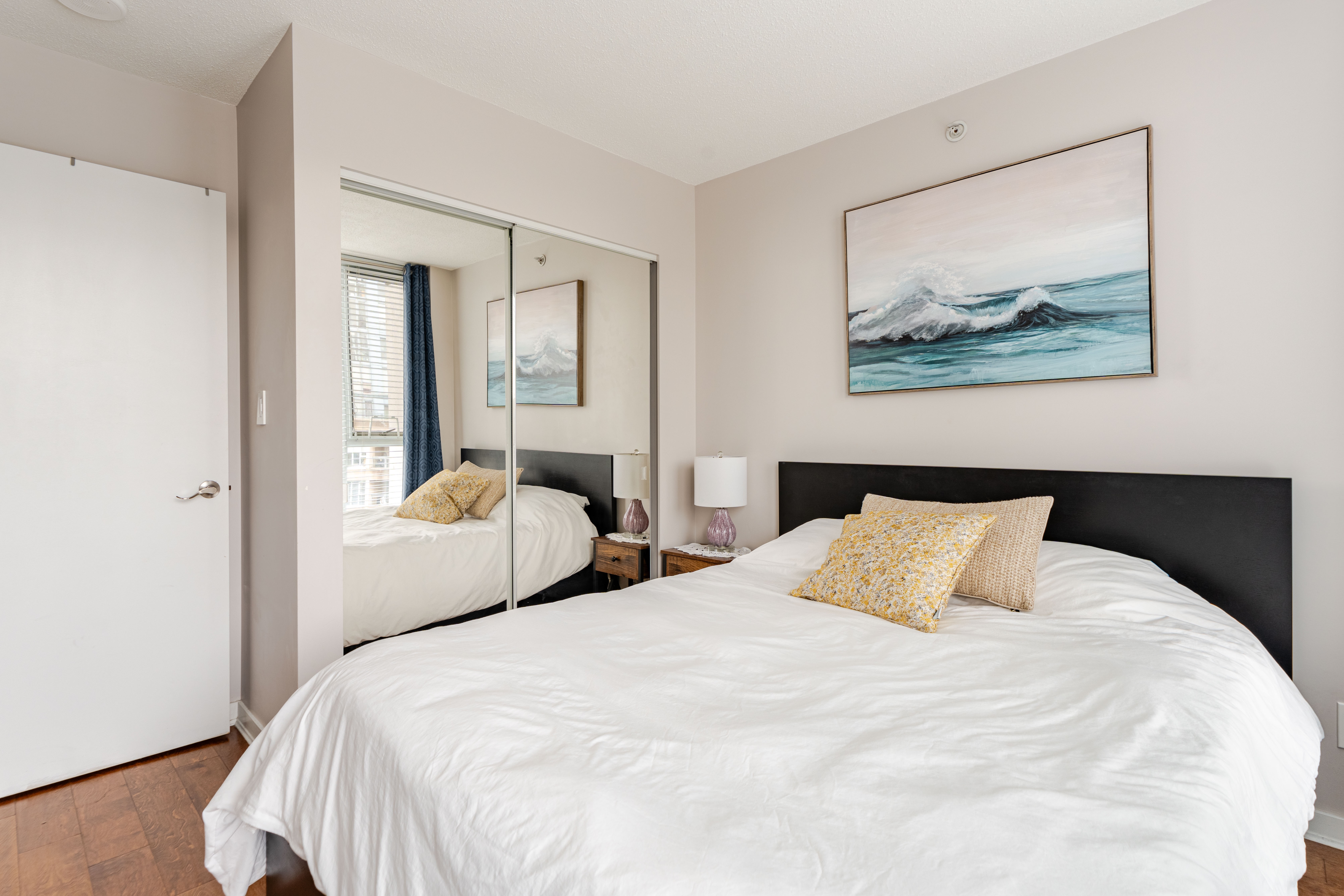 Downtown Condo w/ EV Parking. Convenient Location!