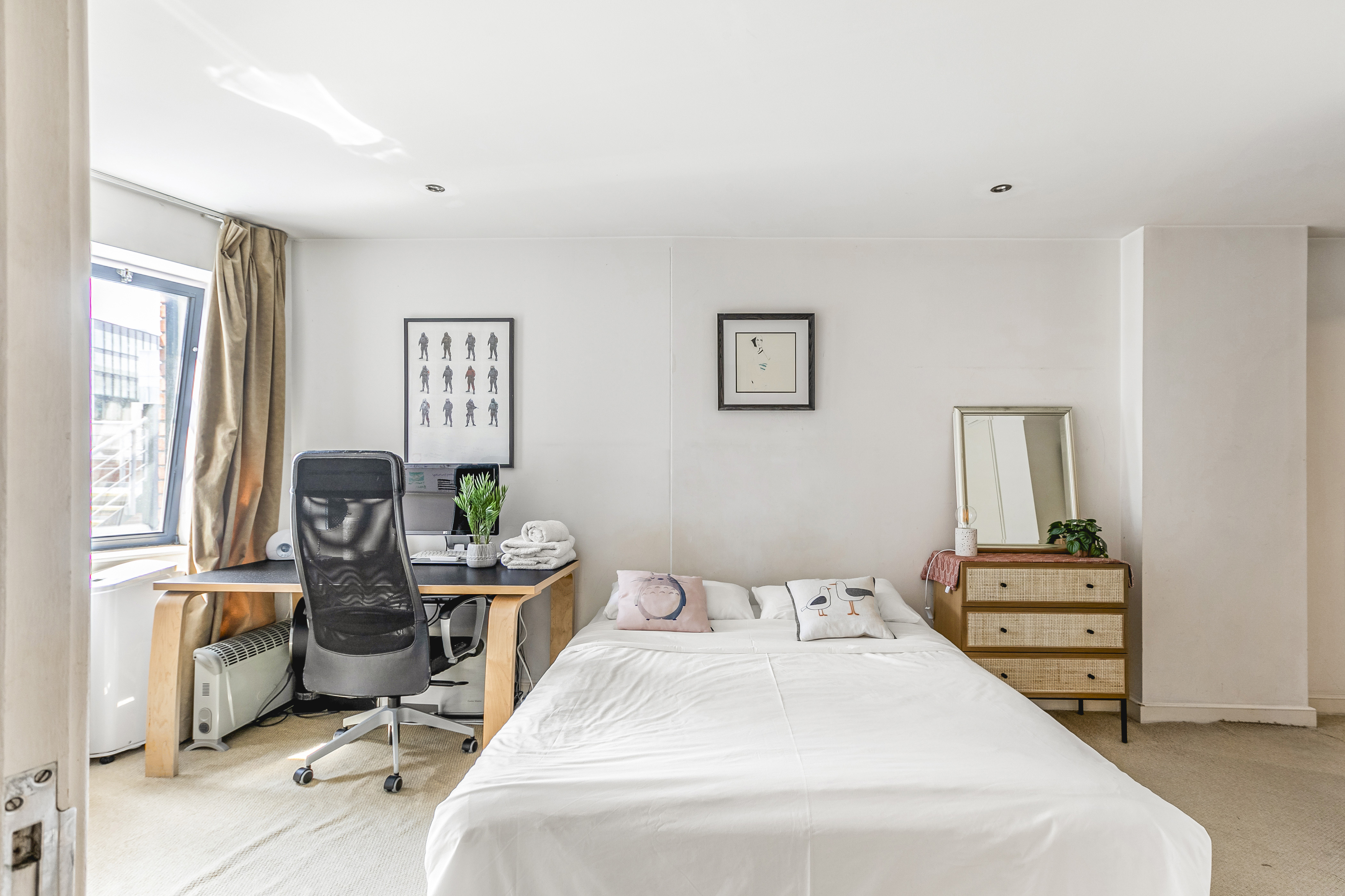 Spacious Double Room with Ensuite