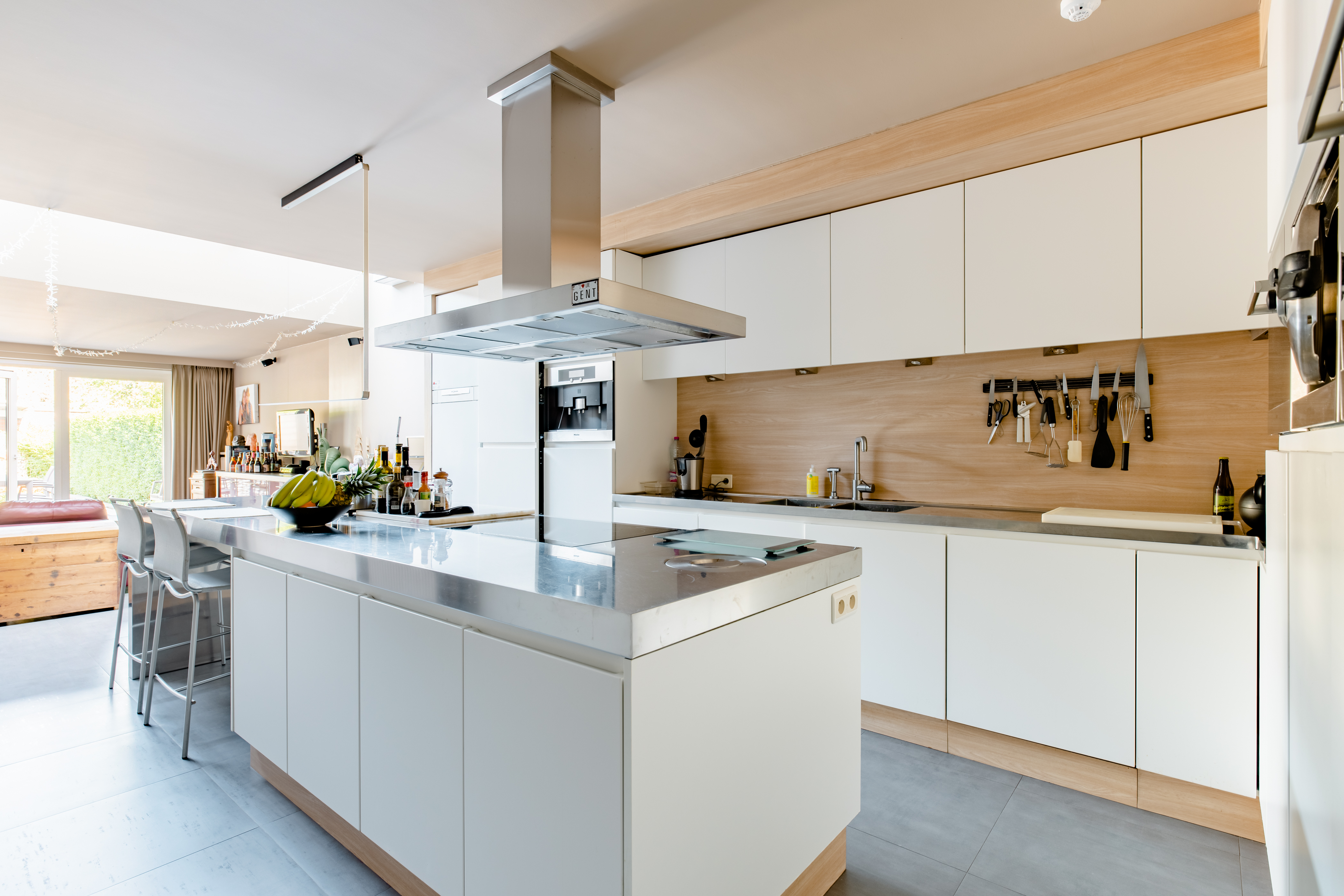 Your home for a stay of minimum 5 nights. in Stationsbuurt Noord, Ghent