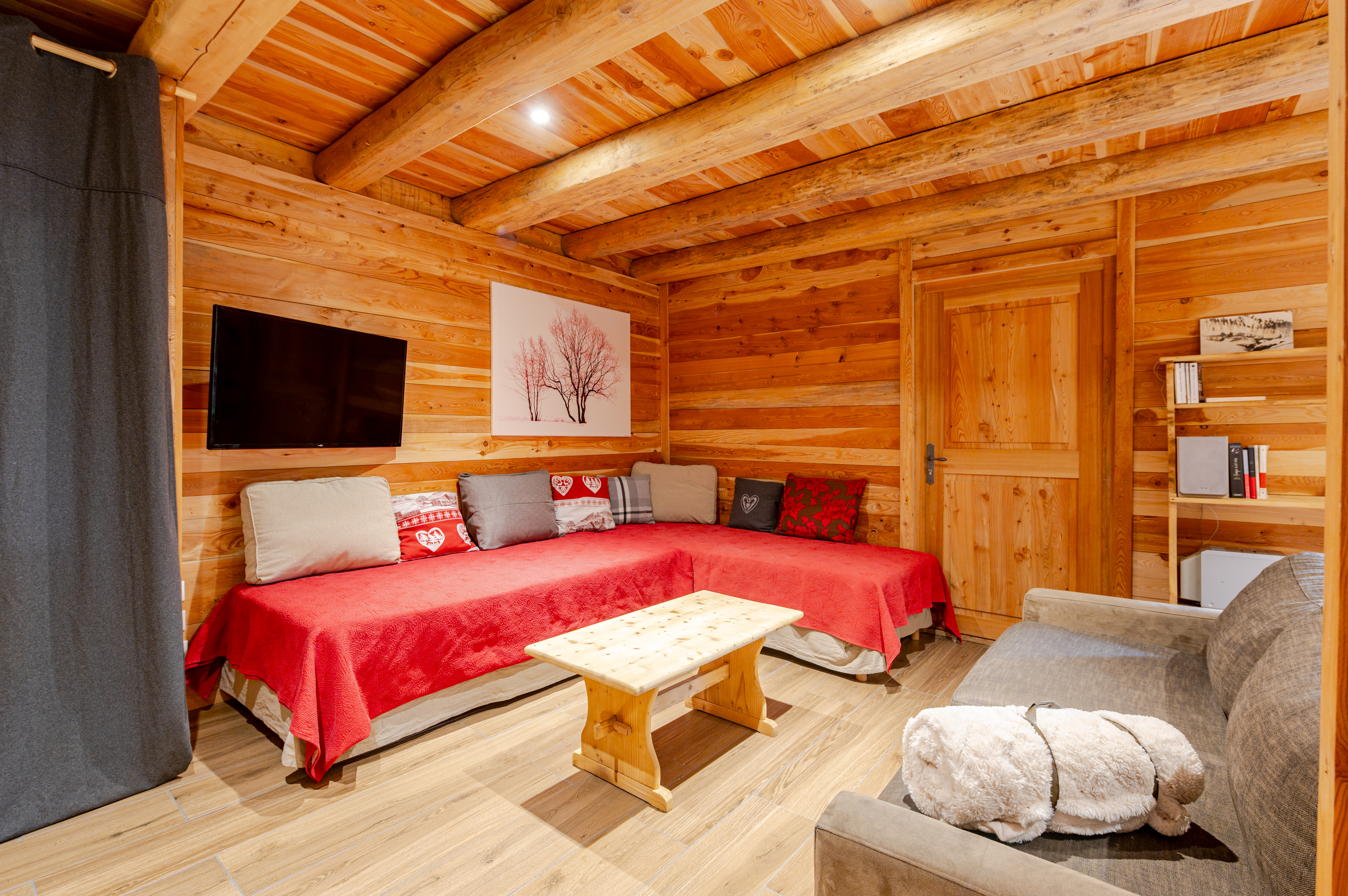 New, spacious, cozy and quiet apartment.