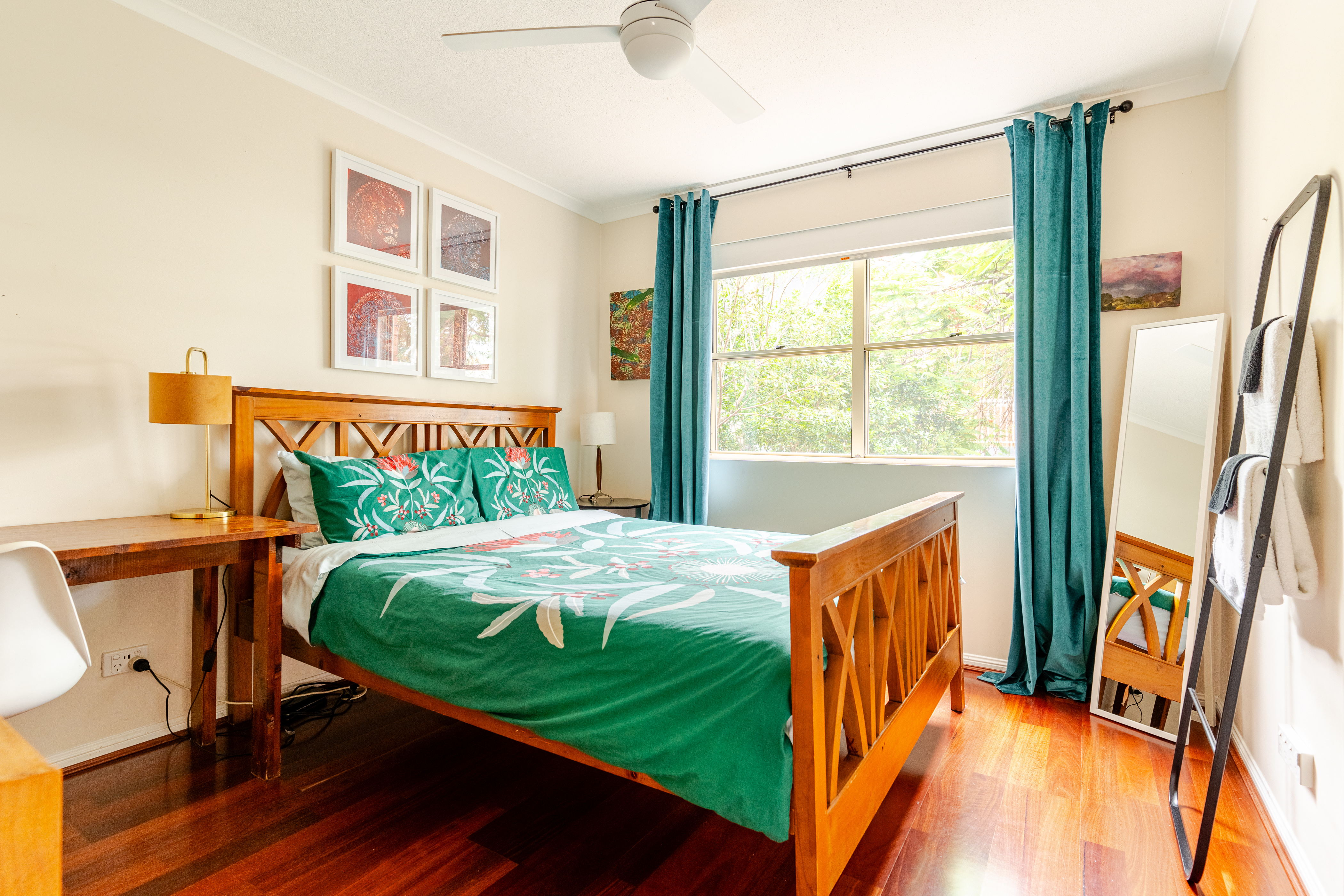 Private Courtyard & Deck, Airport 15 min,City 3km in Kelvin Grove - Herston, Brisbane