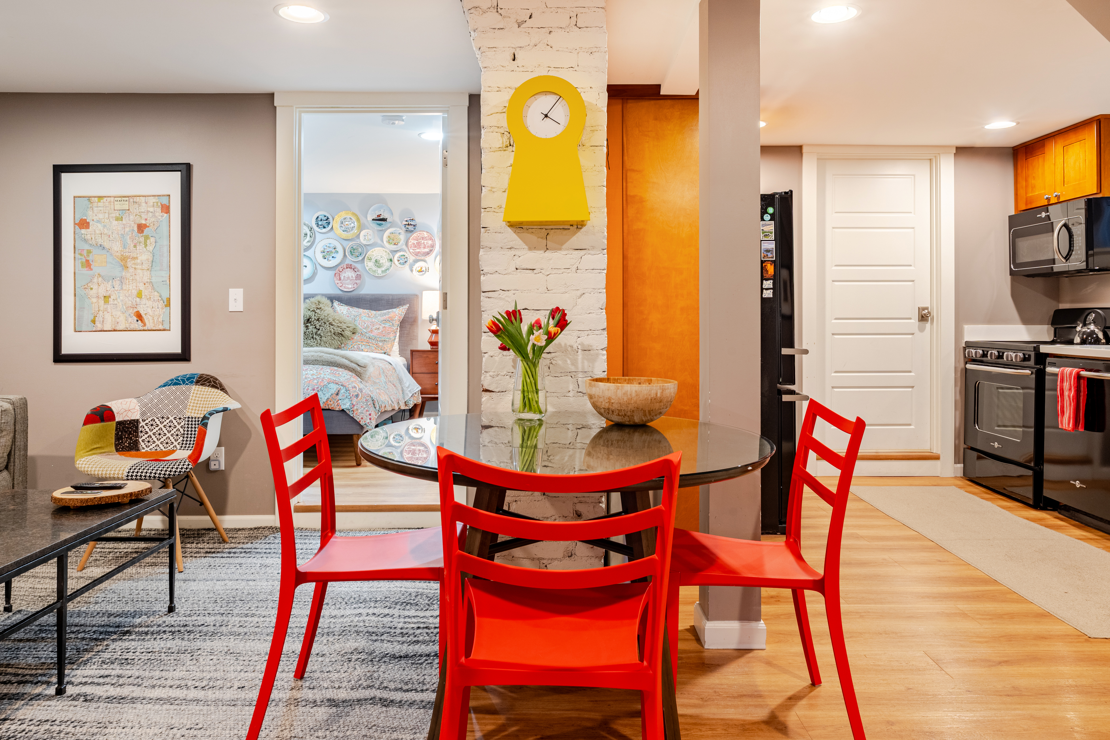 Explore Capitol Hill from a Roomy Apartment
