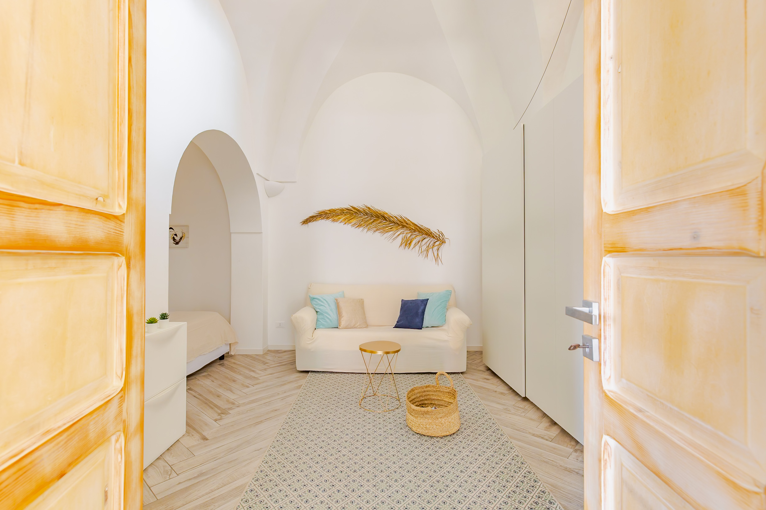 Downtown alcove