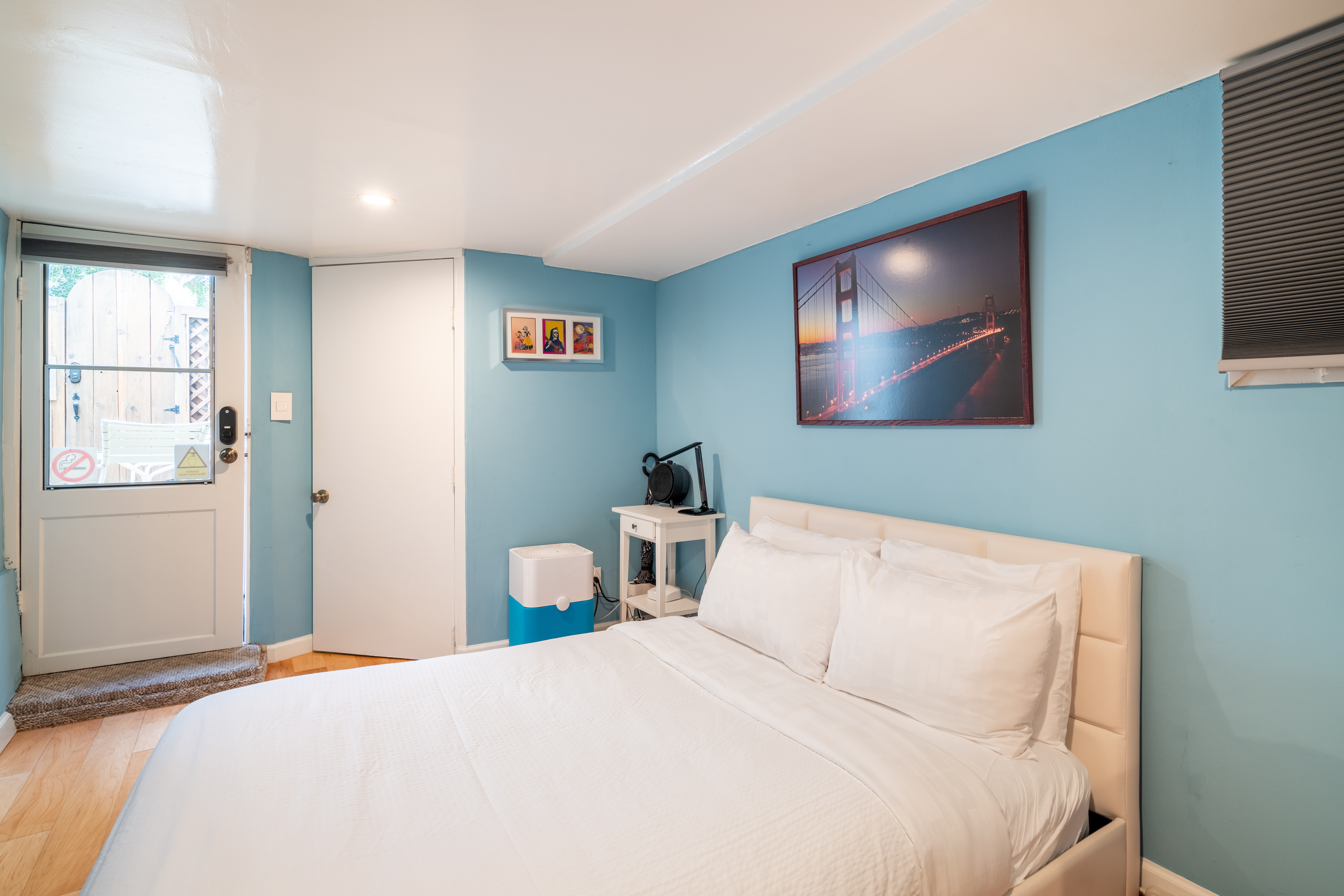 Private Room: Escape to the Mission