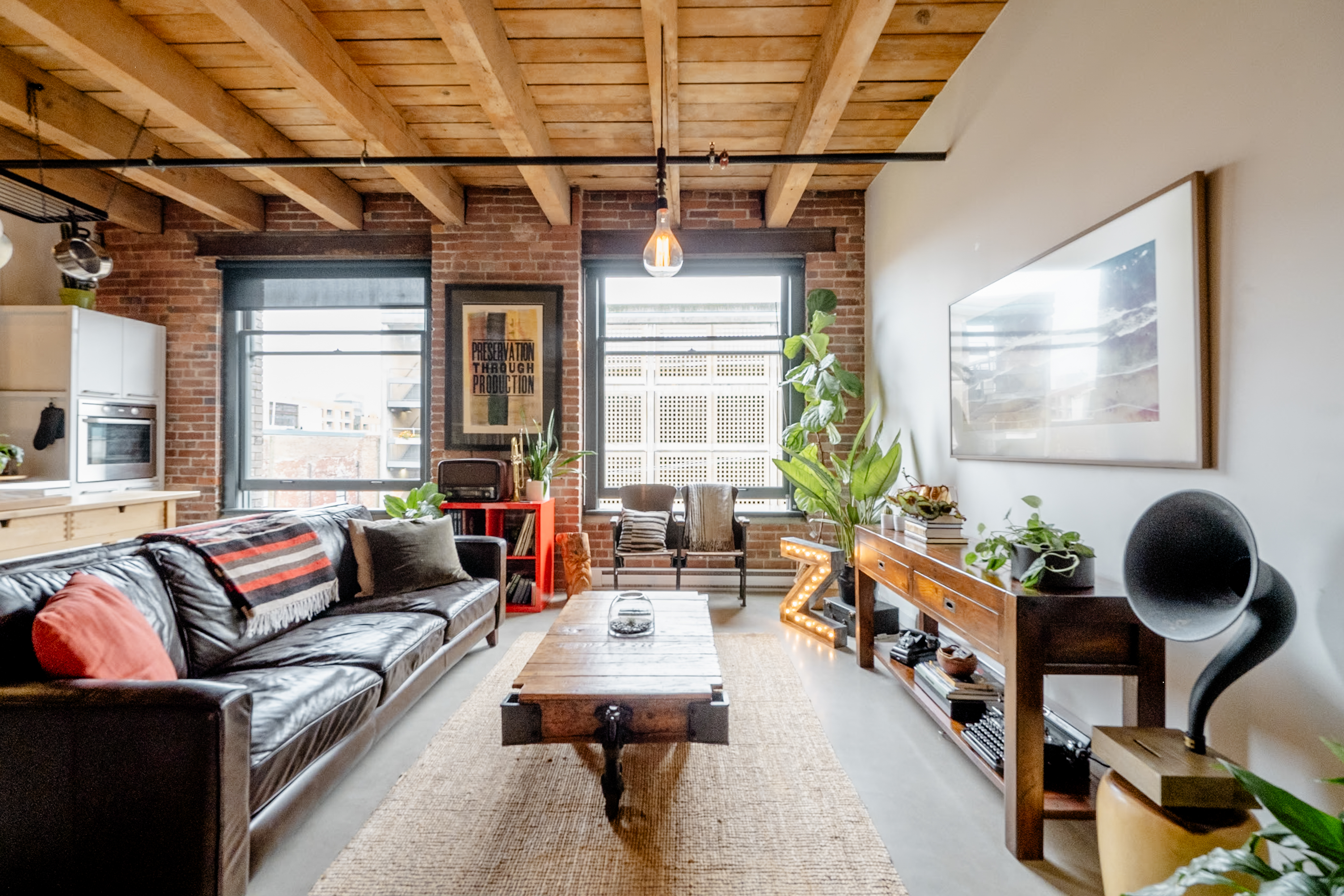 Vintage Loft in Converted Warehouse