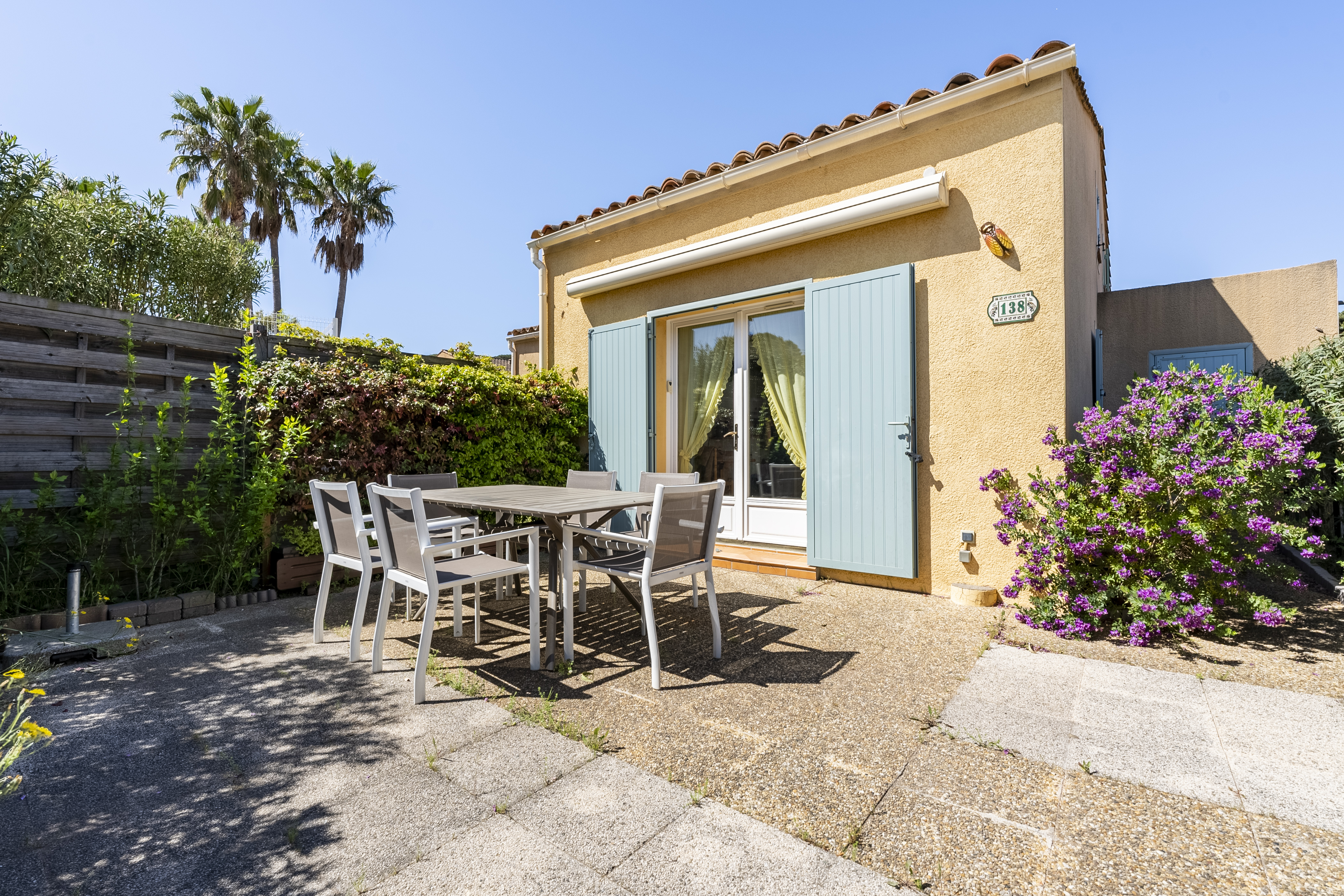 Family Bastidon in residence with pool