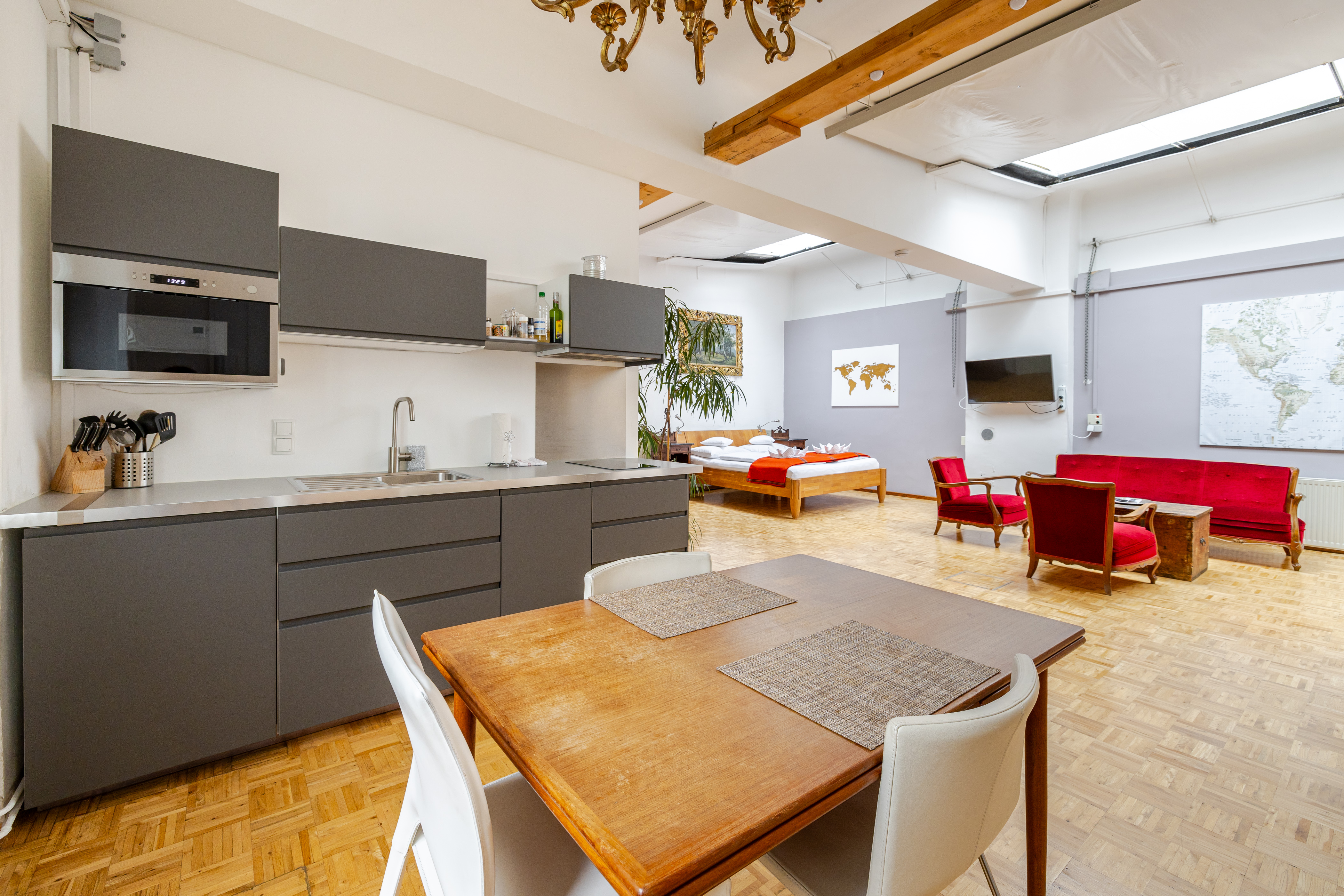 #9L Großvaters’ Werkstatt 80m² Loft, Infrarotsauna