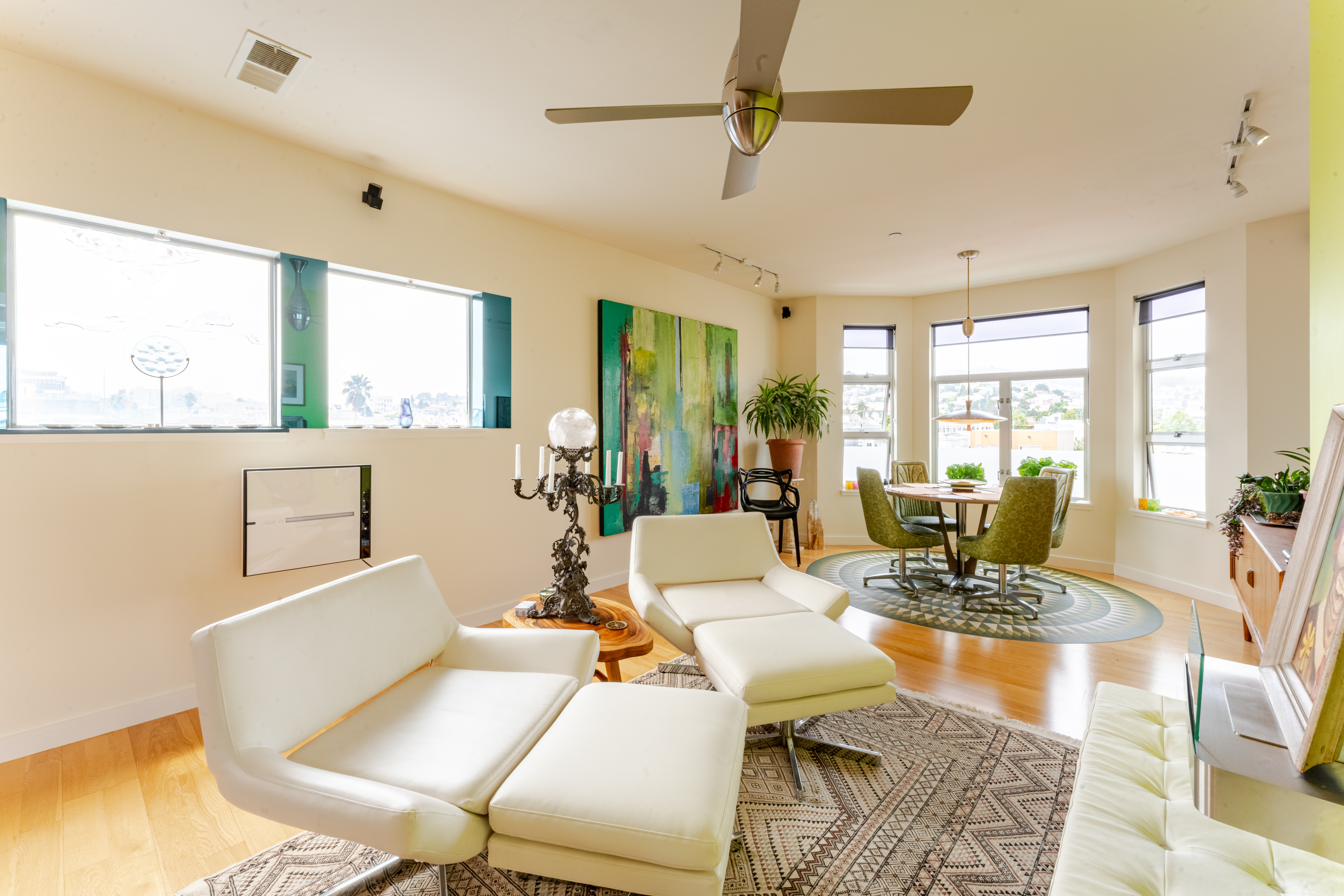 Private Suite in a Stunning Vegan Penthouse